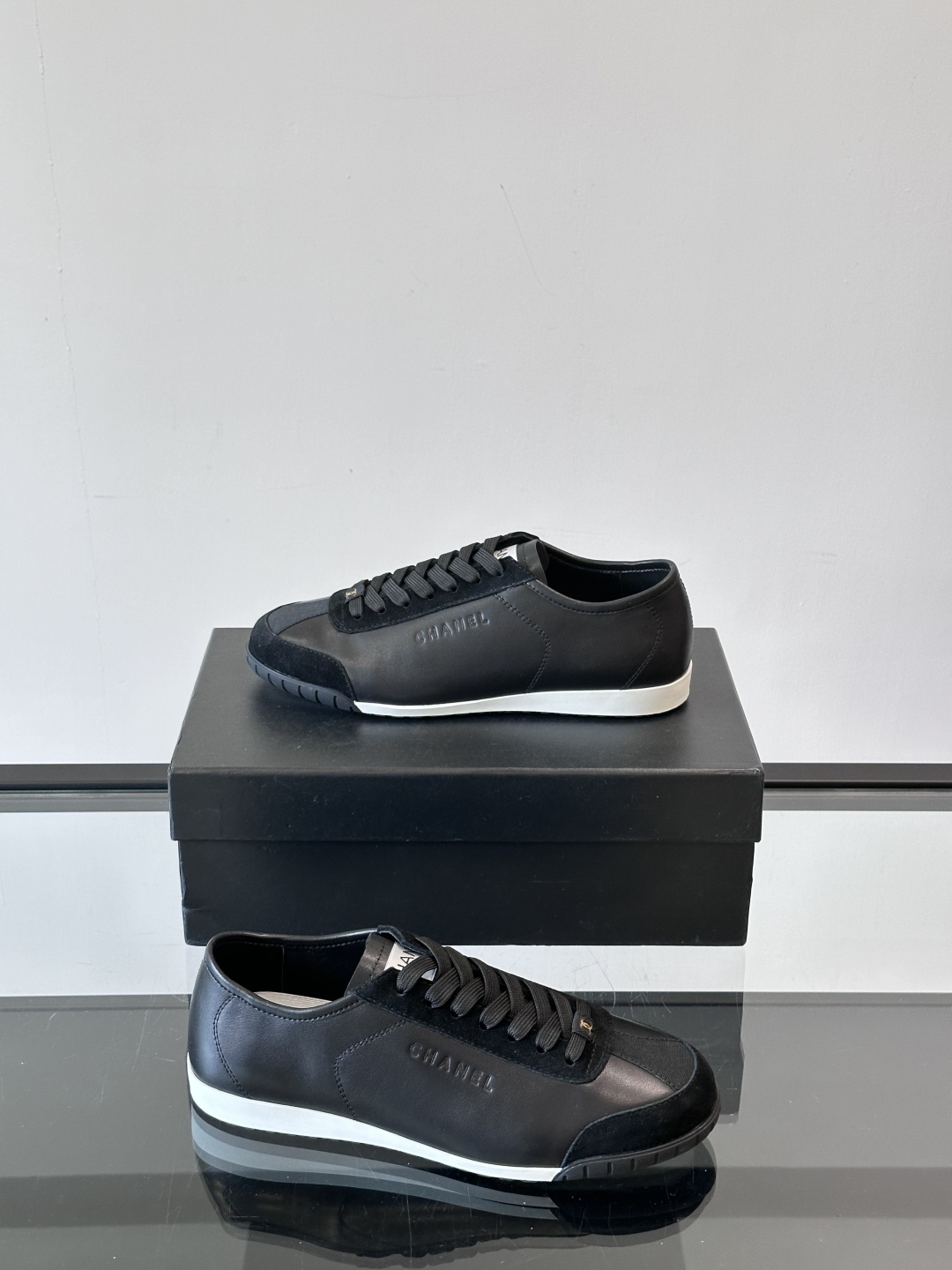 [TOP] Chanel Men's Sports Casual Shoes - 2 Colour