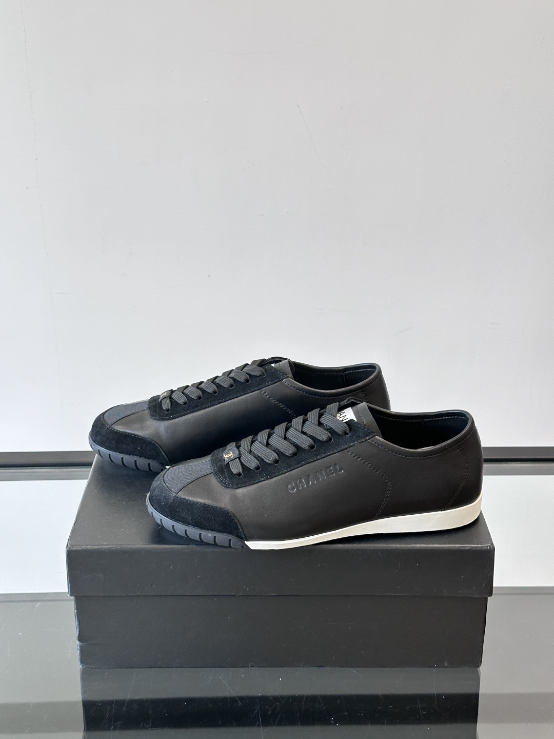 [TOP] Chanel Men's Sports Casual Shoes - 2 Colour