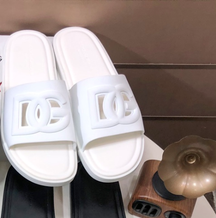 [TOP] Dolce & Gabbana D&G Cowhide Slippers - 5 Colour