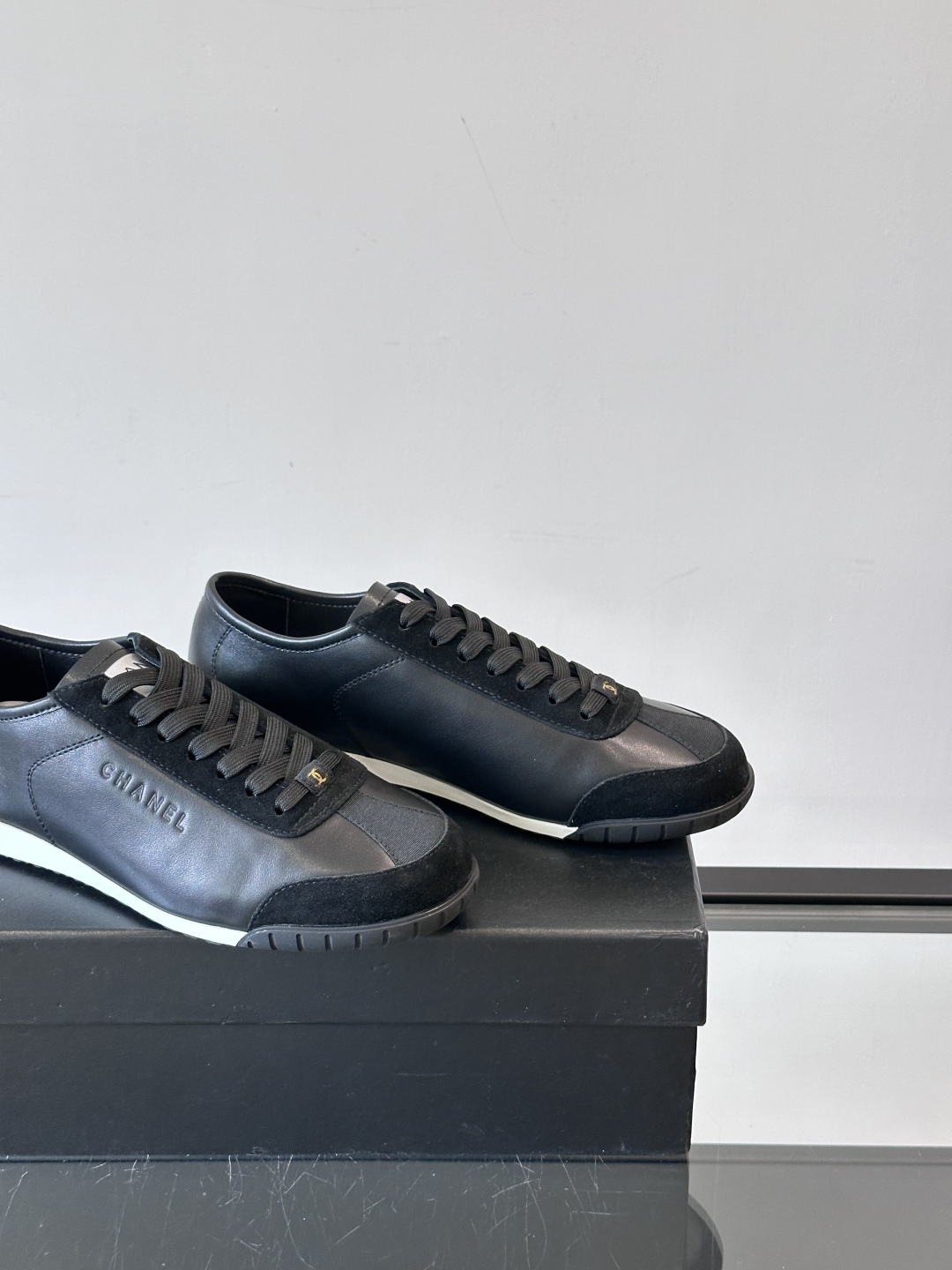 [TOP] Chanel Men's Sports Casual Shoes - 2 Colour