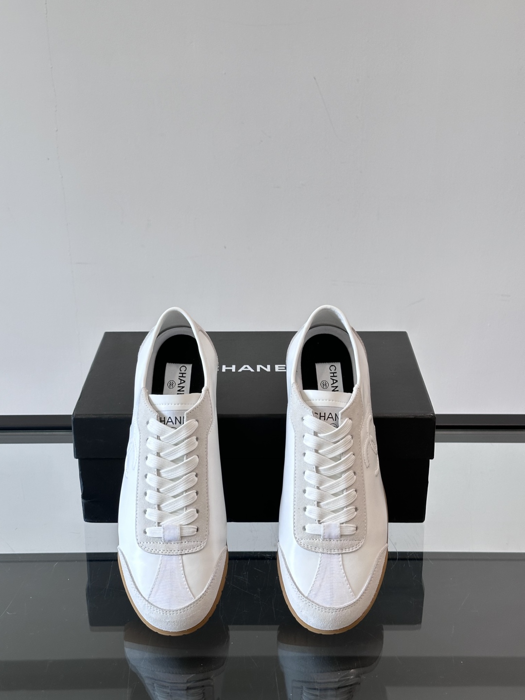 [TOP] Chanel Men's Sports Casual Shoes - White
