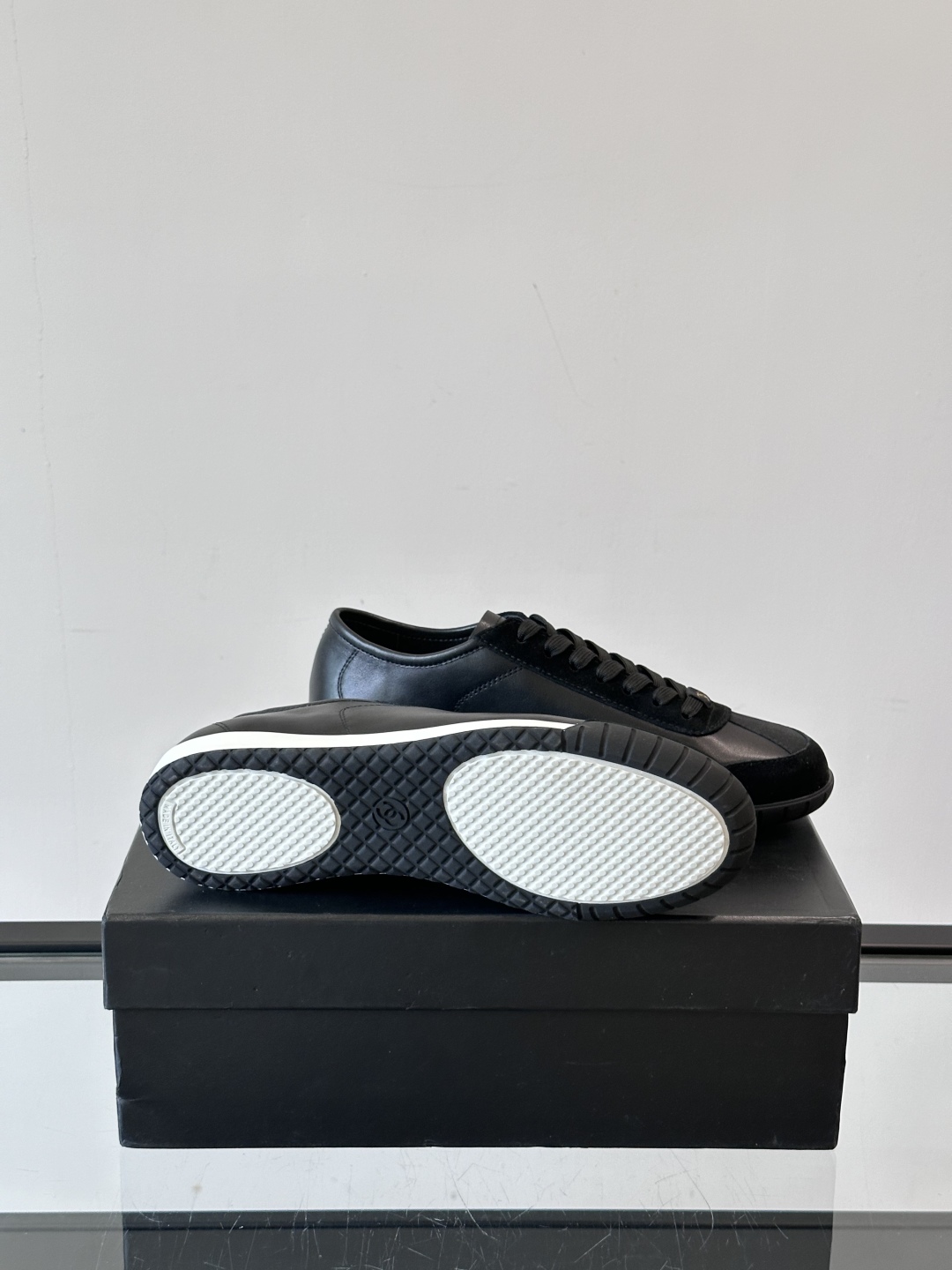 [TOP] Chanel Men's Sports Casual Shoes - 2 Colour