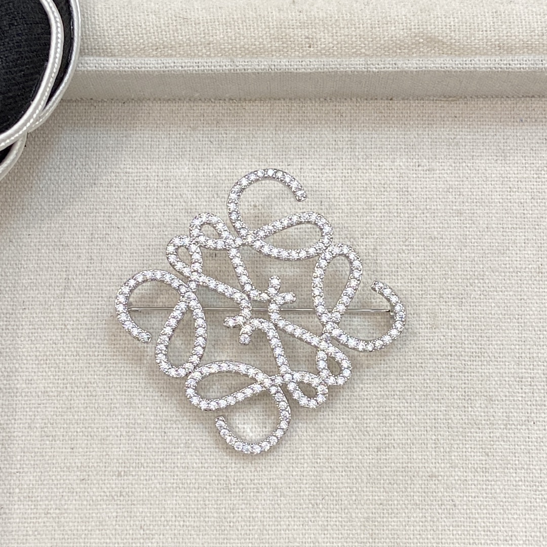 [TOP] LOEWE LOGO Brooches - 2 Colors