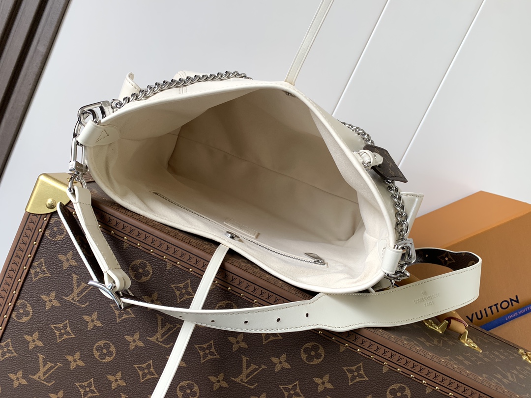 [TOP] Louis Vuitton LV  CarryAll Cargo Small Handbag Sheepskin 23*15*33.5 cm - White