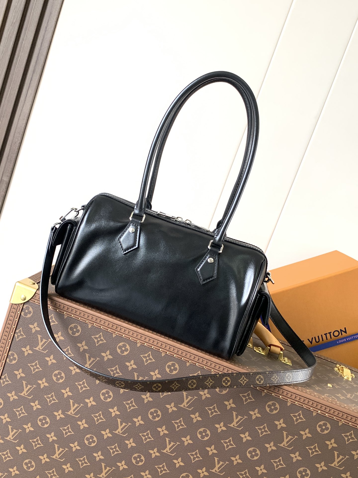 [TOP] Louis Vuitton LV Vibe Speedy Cargo Bag 28x12x17cm - Black