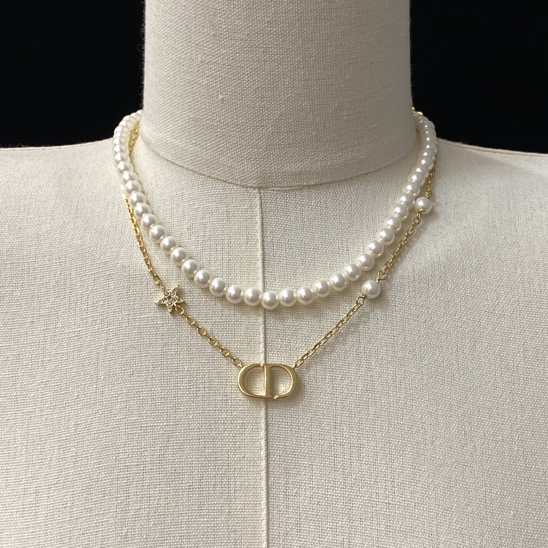 [TOP] Christian Dior Pearl Necklace - Gold