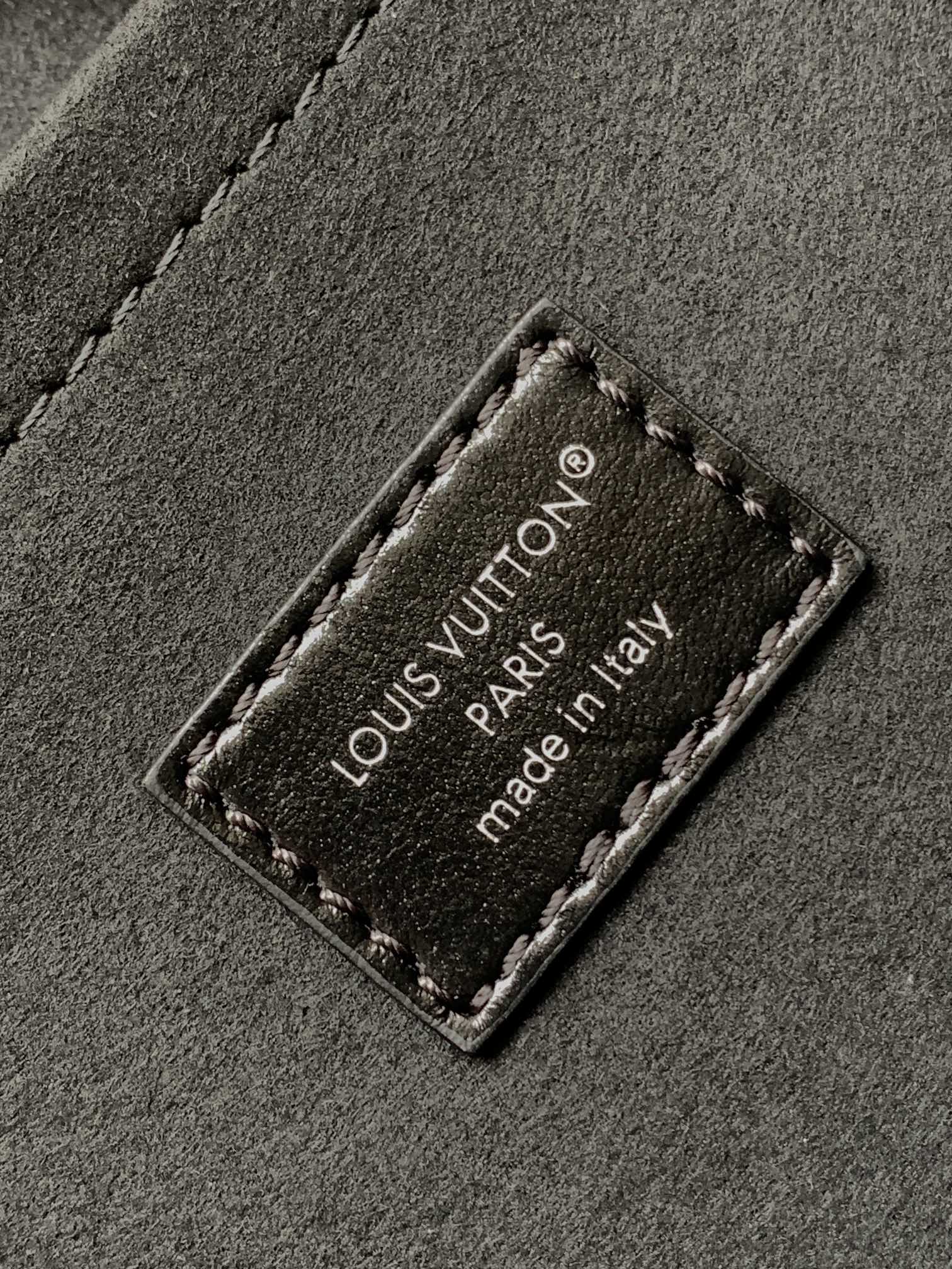 [TOP] Louis Vuitton LV Vibe Speedy Cargo Bag 28x12x17cm - Black