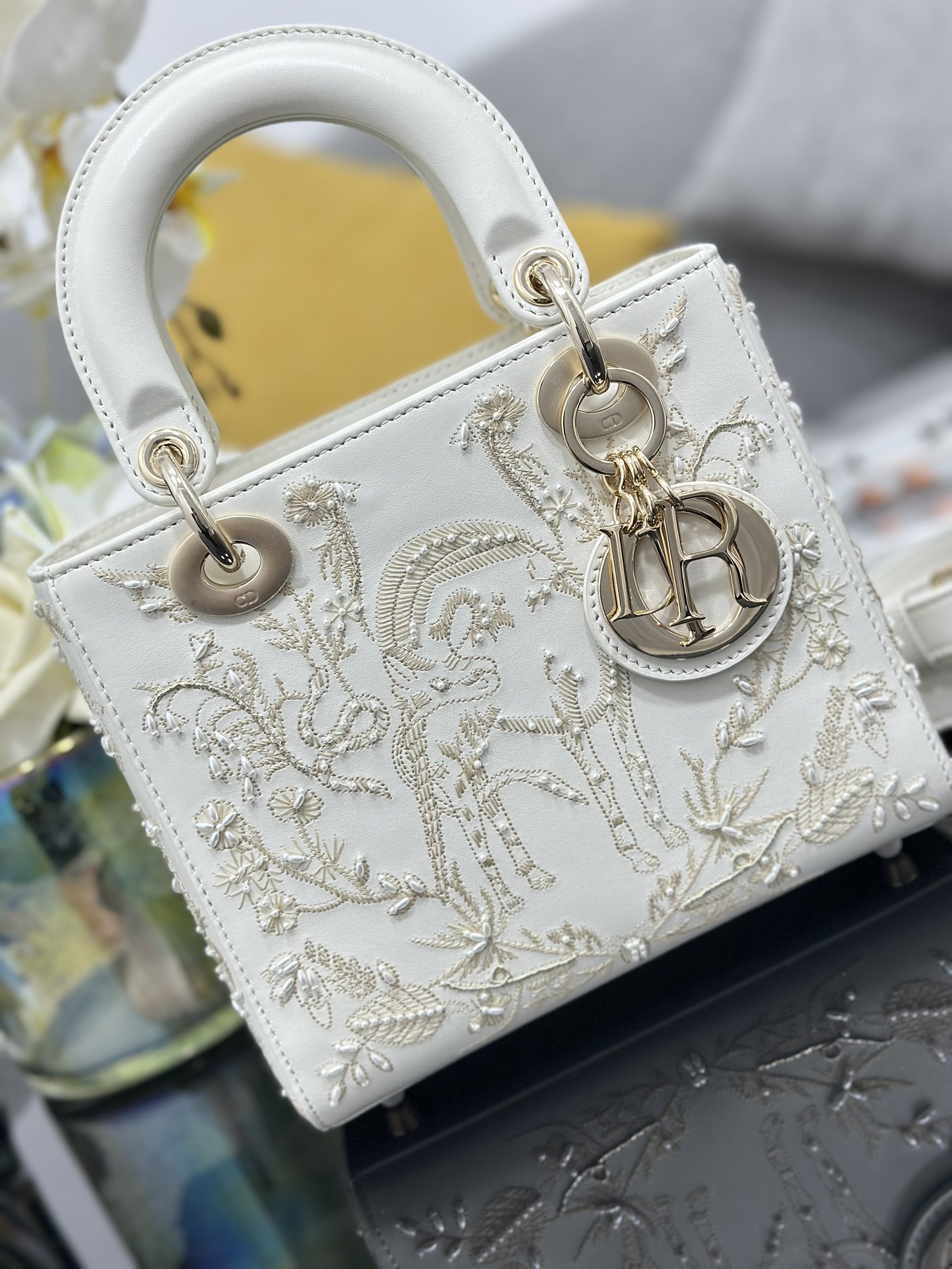 [TOP] Christian Dior Pearl Lady Christian Dior Bags 17x15x7cm/20x16.5x8cm - White