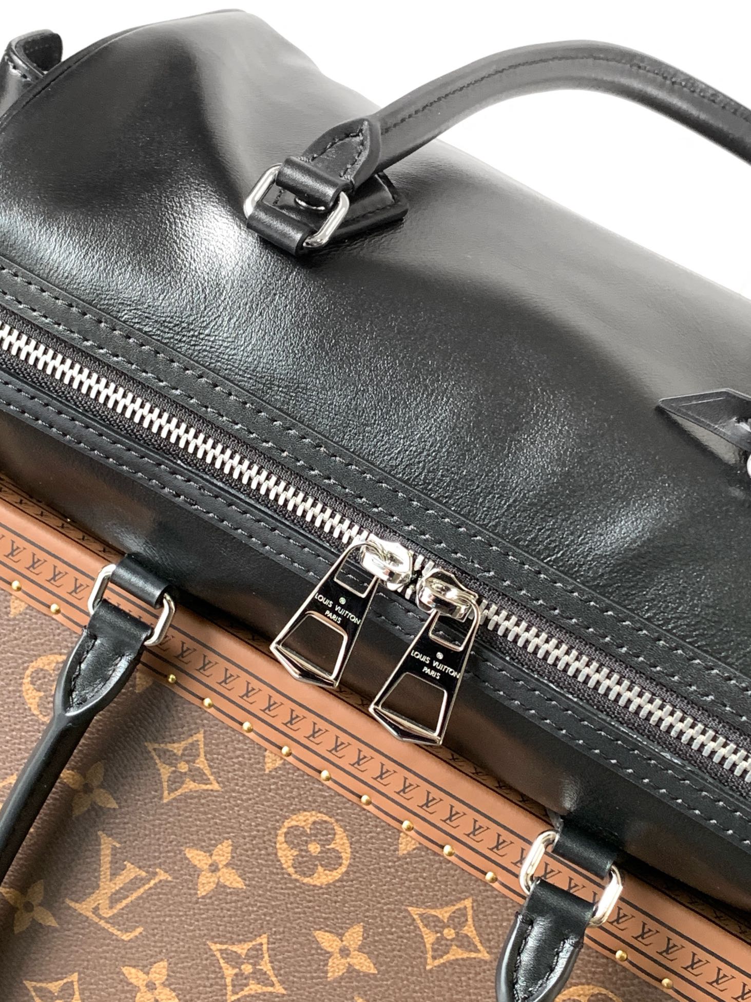 [TOP] Louis Vuitton LV Vibe Speedy Cargo Bag 28x12x17cm - Black