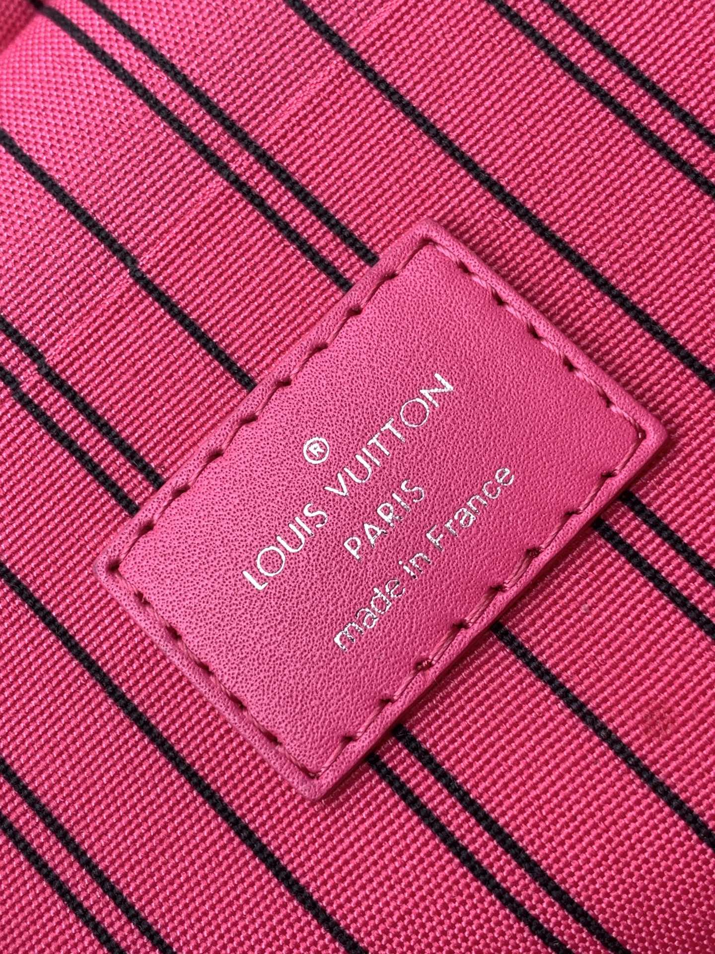 [TOP] Louis Vuitton LV Nice Mini Toiletry Pouch  13.5 x 12 x 20cm - 3 Colour