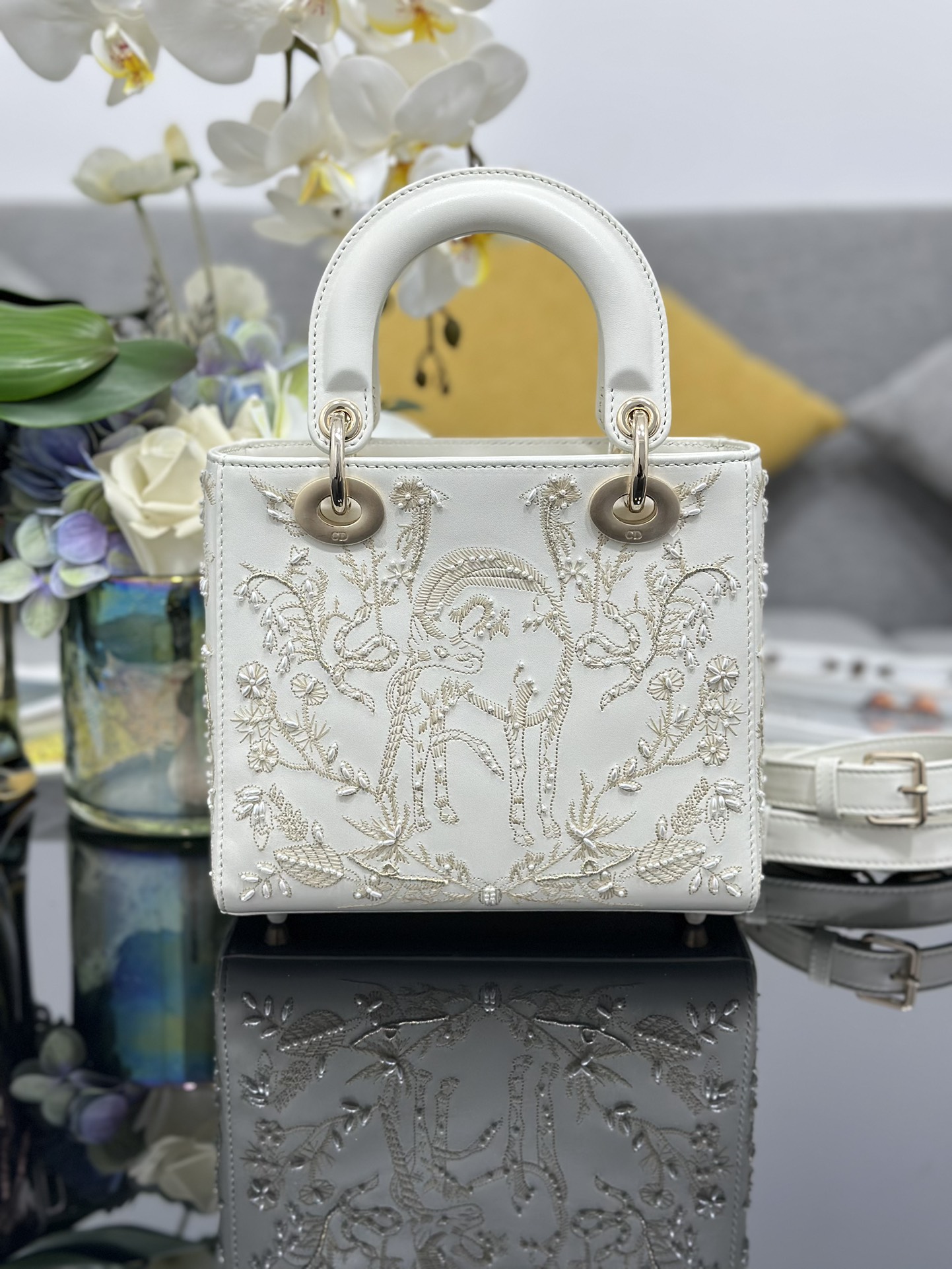 [TOP] Christian Dior Pearl Lady Christian Dior Bags 17x15x7cm/20x16.5x8cm - White