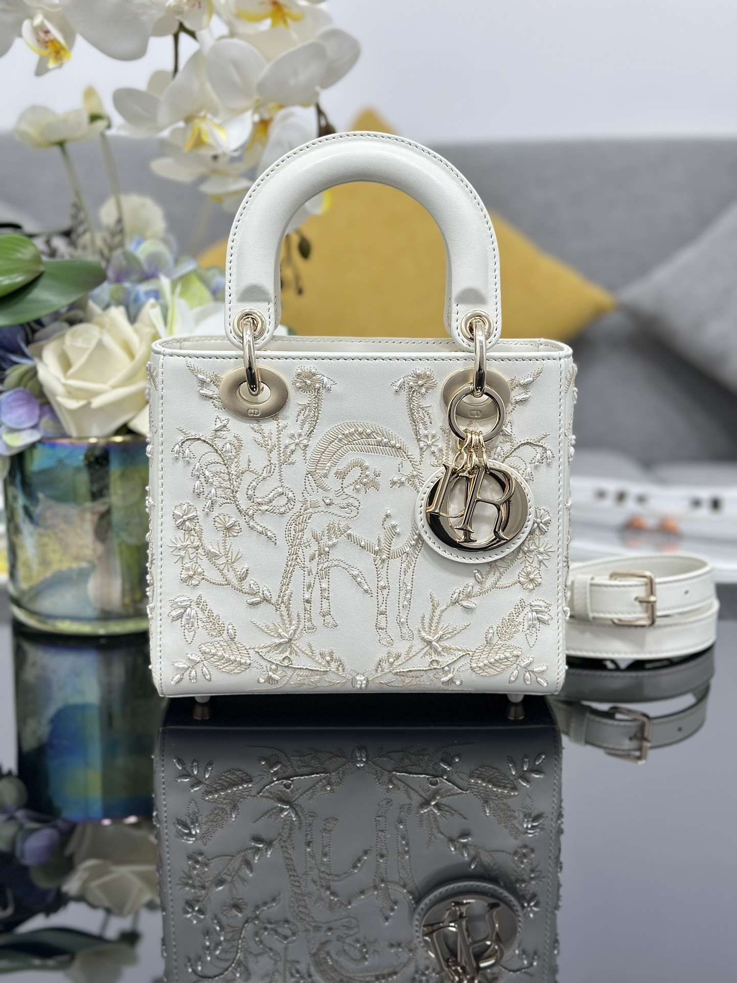 [TOP] Christian Dior Pearl Lady Christian Dior Bags 17x15x7cm/20x16.5x8cm - White