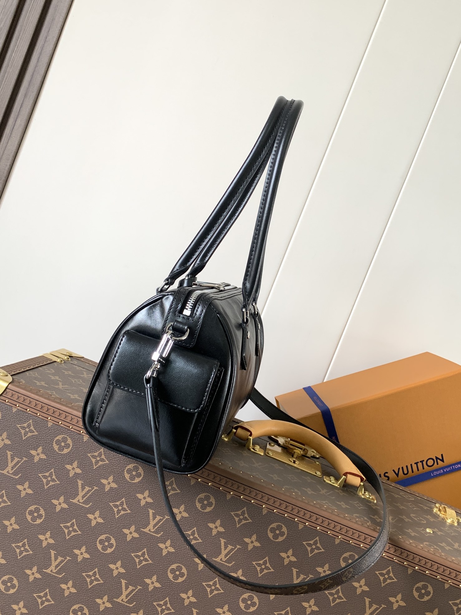 [TOP] Louis Vuitton LV Vibe Speedy Cargo Bag 28x12x17cm - Black