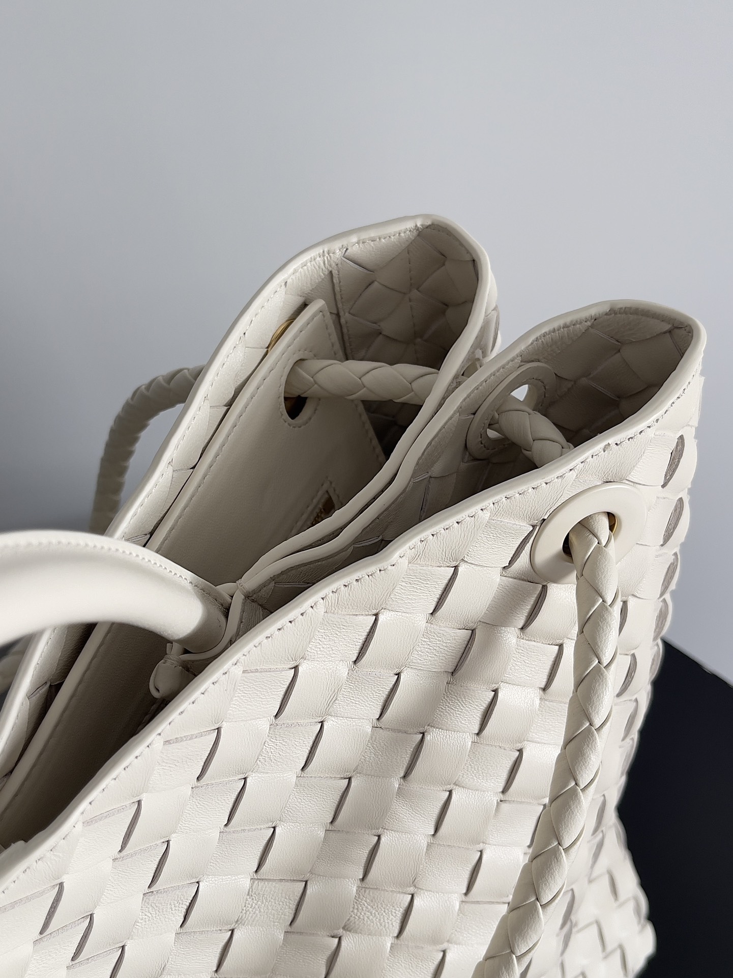 [TOP] Bottega Veneta BV Andiamo Bag 45 x 22 x 34 cm - Beige