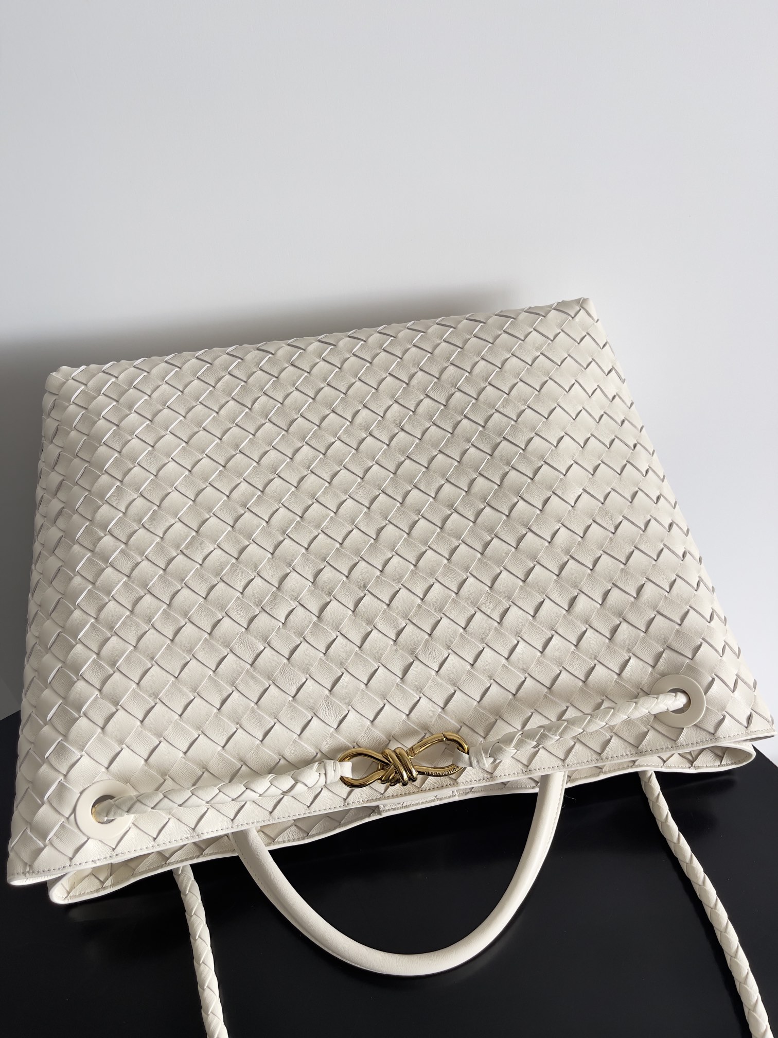 [TOP] Bottega Veneta BV Andiamo Bag 45 x 22 x 34 cm - Beige