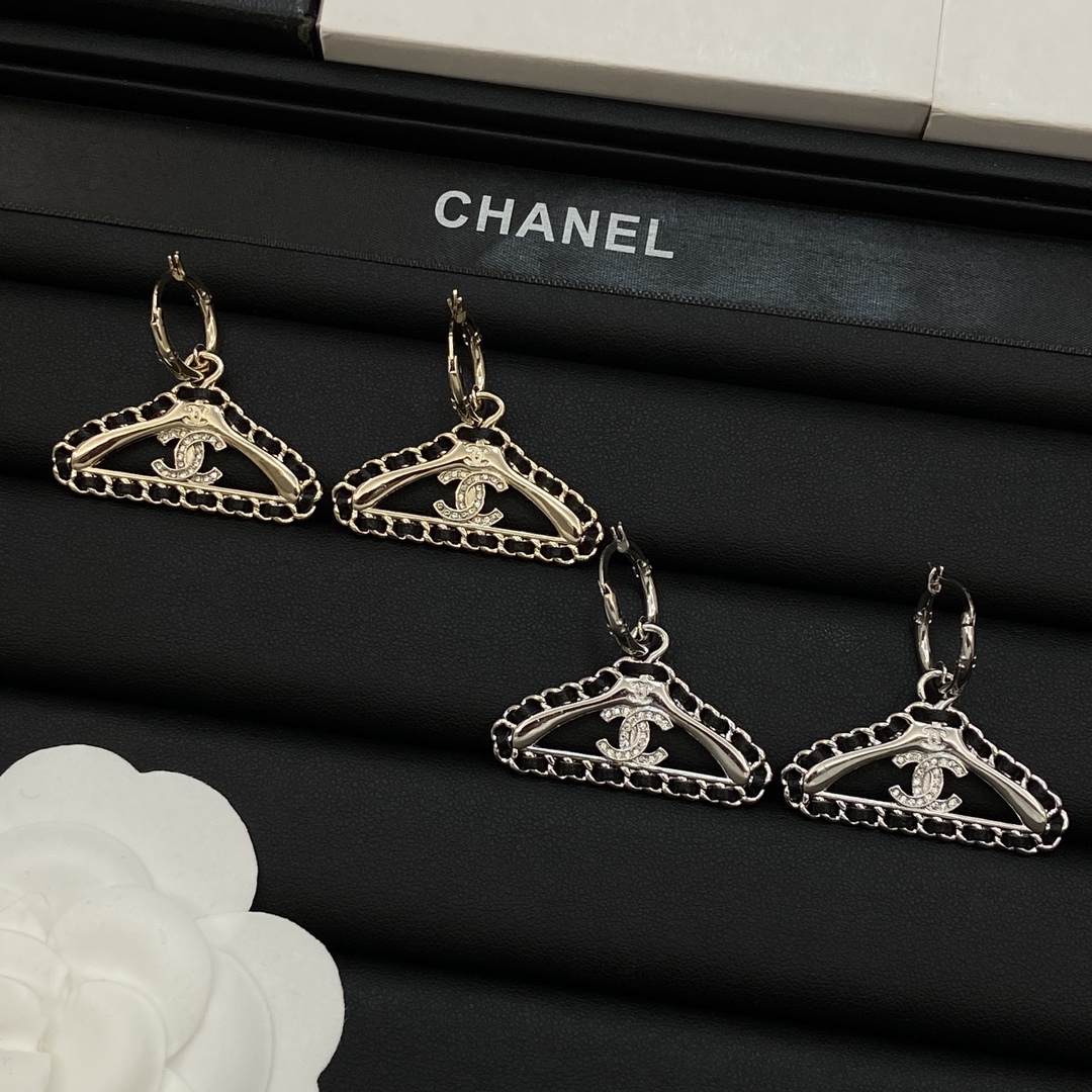 [TOP] CHANEL CC Earrings - 2 Colors
