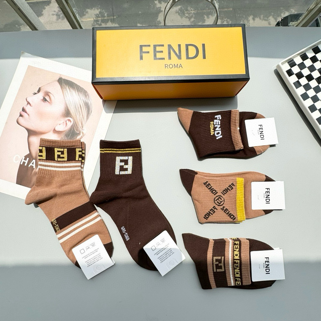 [TOP] FENDI Socks - 5 Pieces as a Set