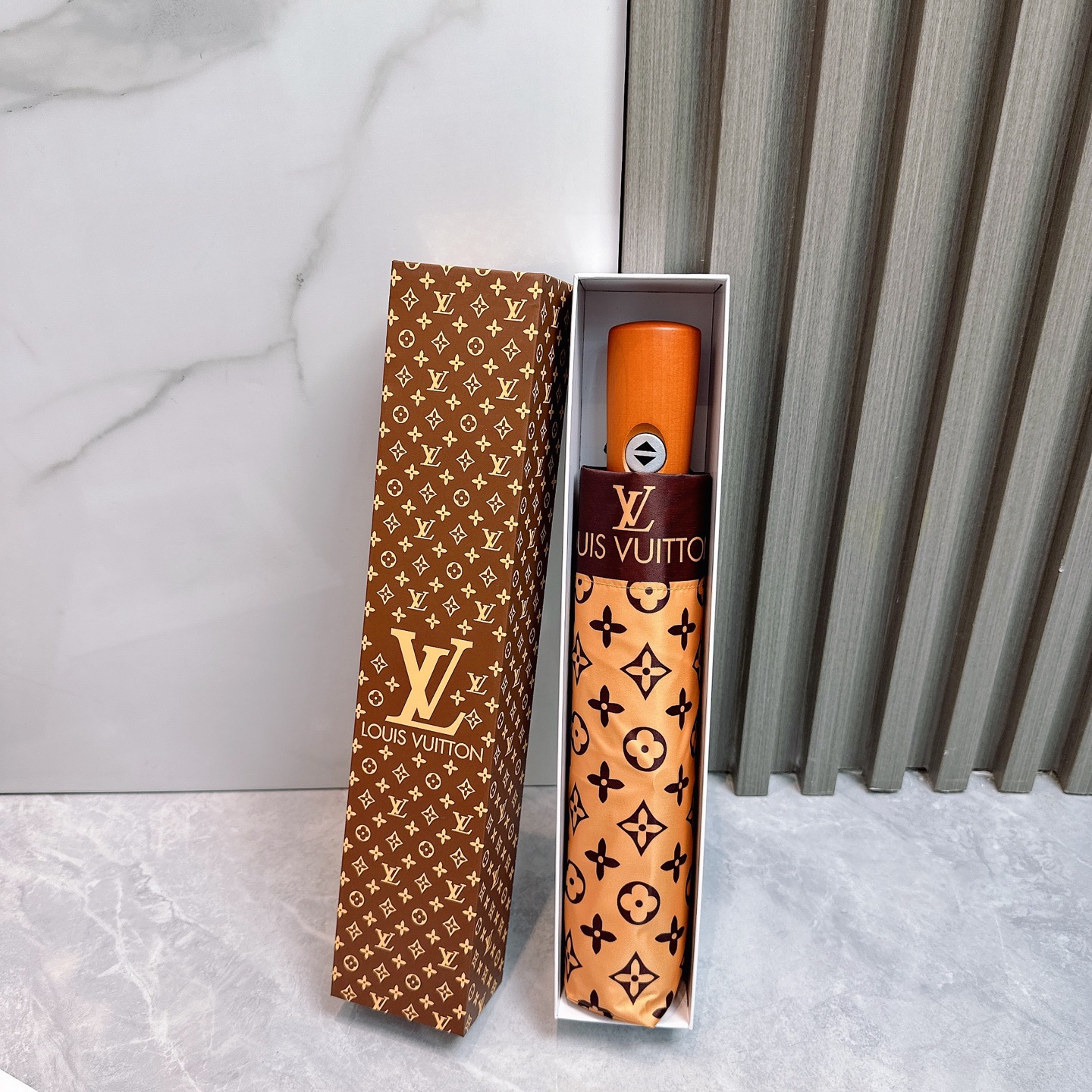 [TOP] Louis Vuitton LV Umbrella - 2 Colors