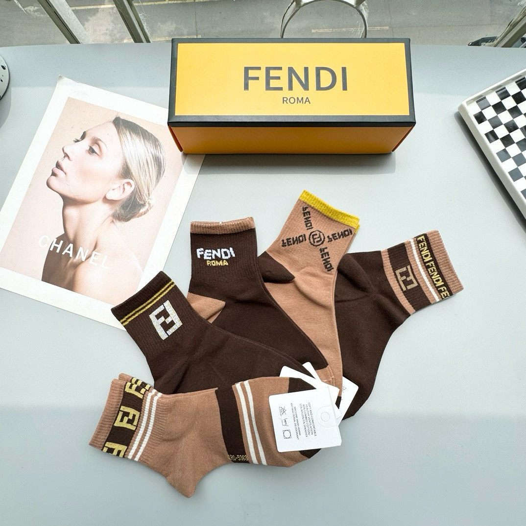 [TOP] FENDI Socks - 5 Pieces as a Set