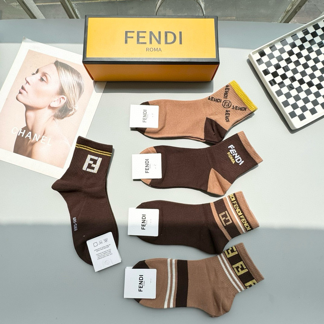 [TOP] FENDI Socks - 5 Pieces as a Set