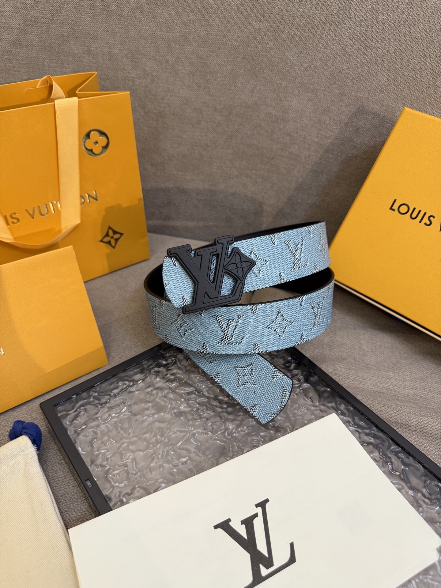 [TOP] Louis Vuitton LV  Belt - Blue