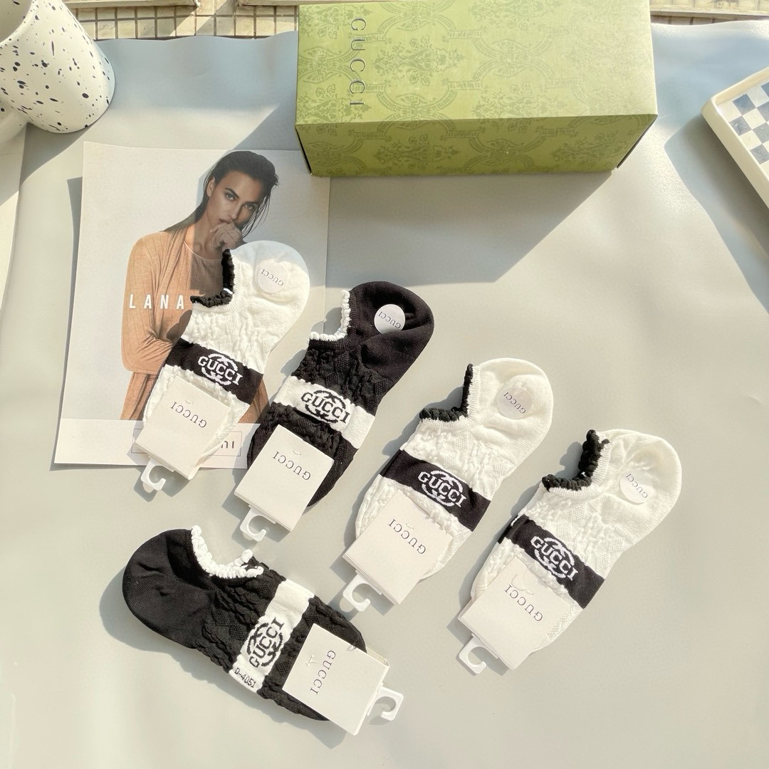 [TOP] GUCCI Socks - 5 Pieces as a Set