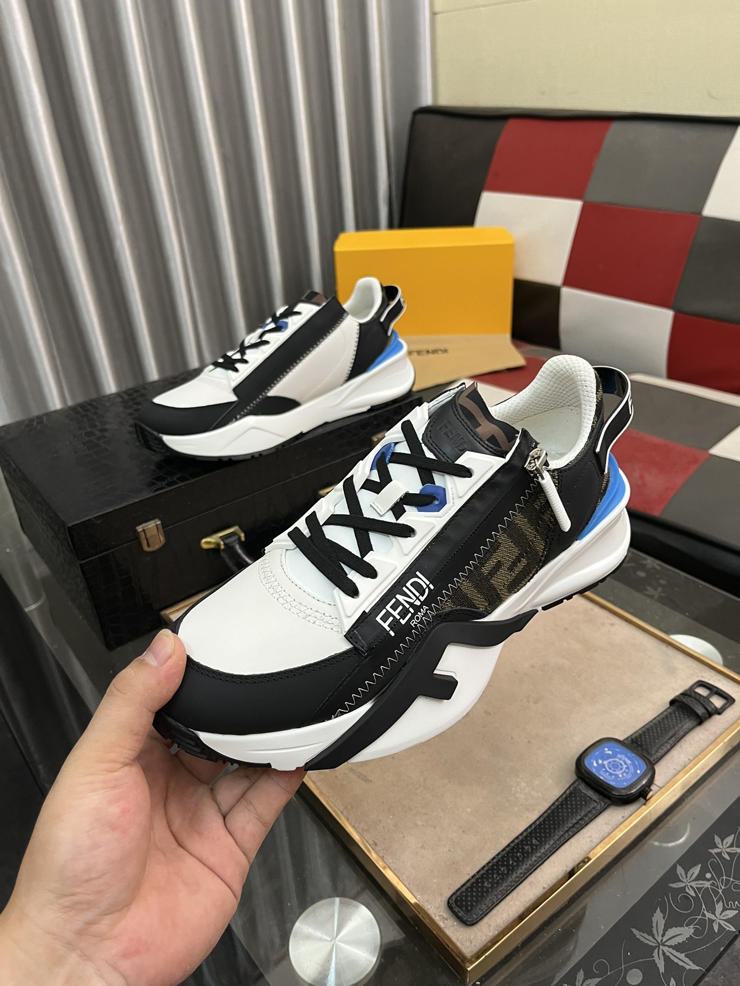 [TOP] FENDI Men's Casual Shoes - 4 Colour