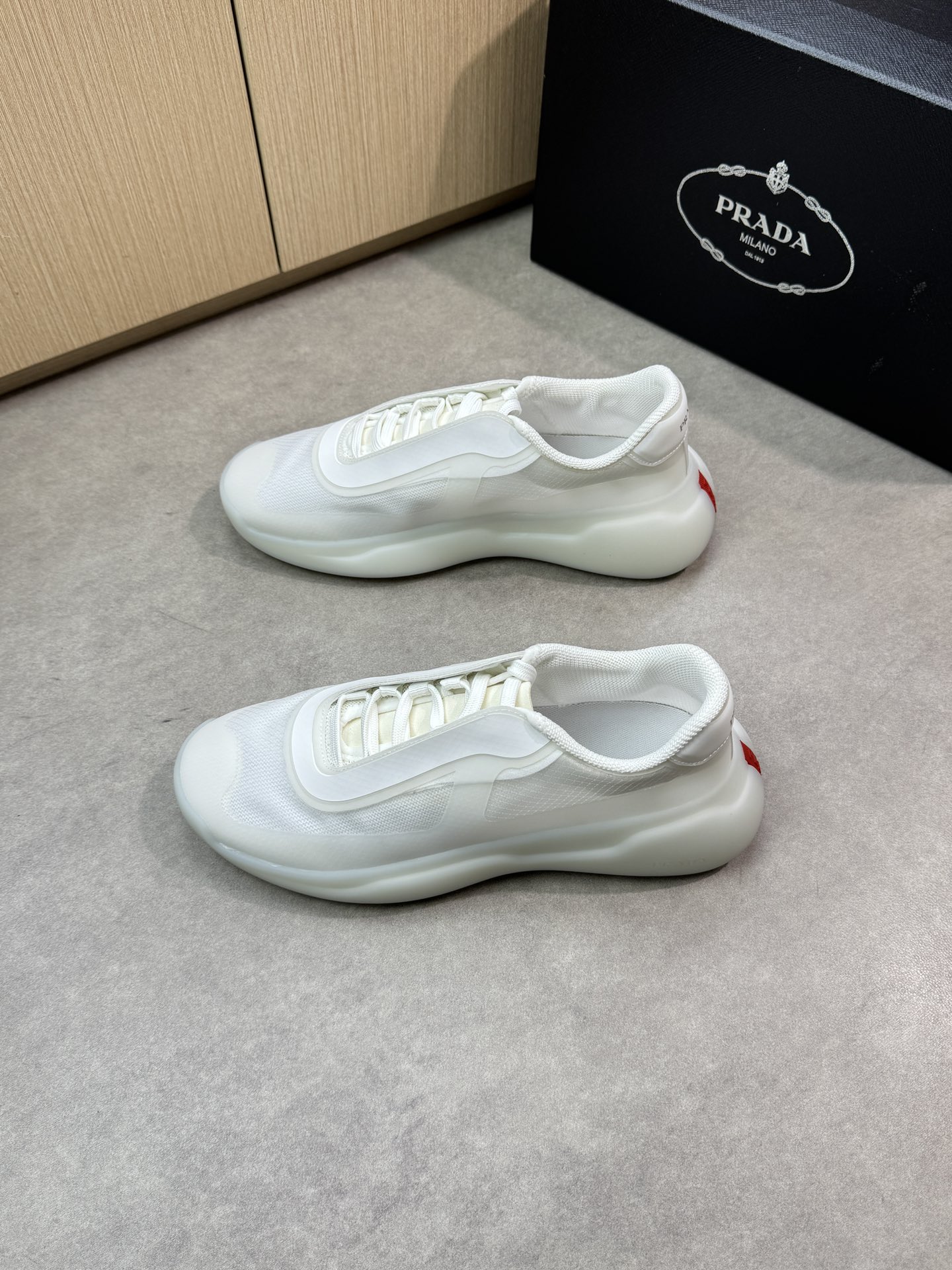 [TOP] PRADA Men's Casual Sports Shoes - 2 Colors