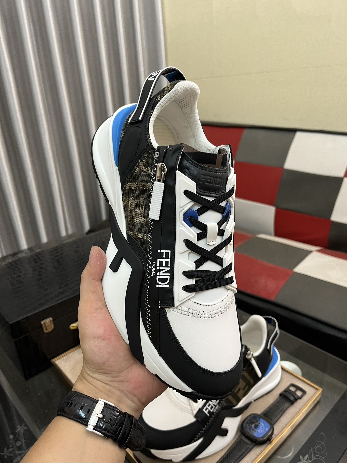 [TOP] FENDI Men's Casual Shoes - 4 Colour