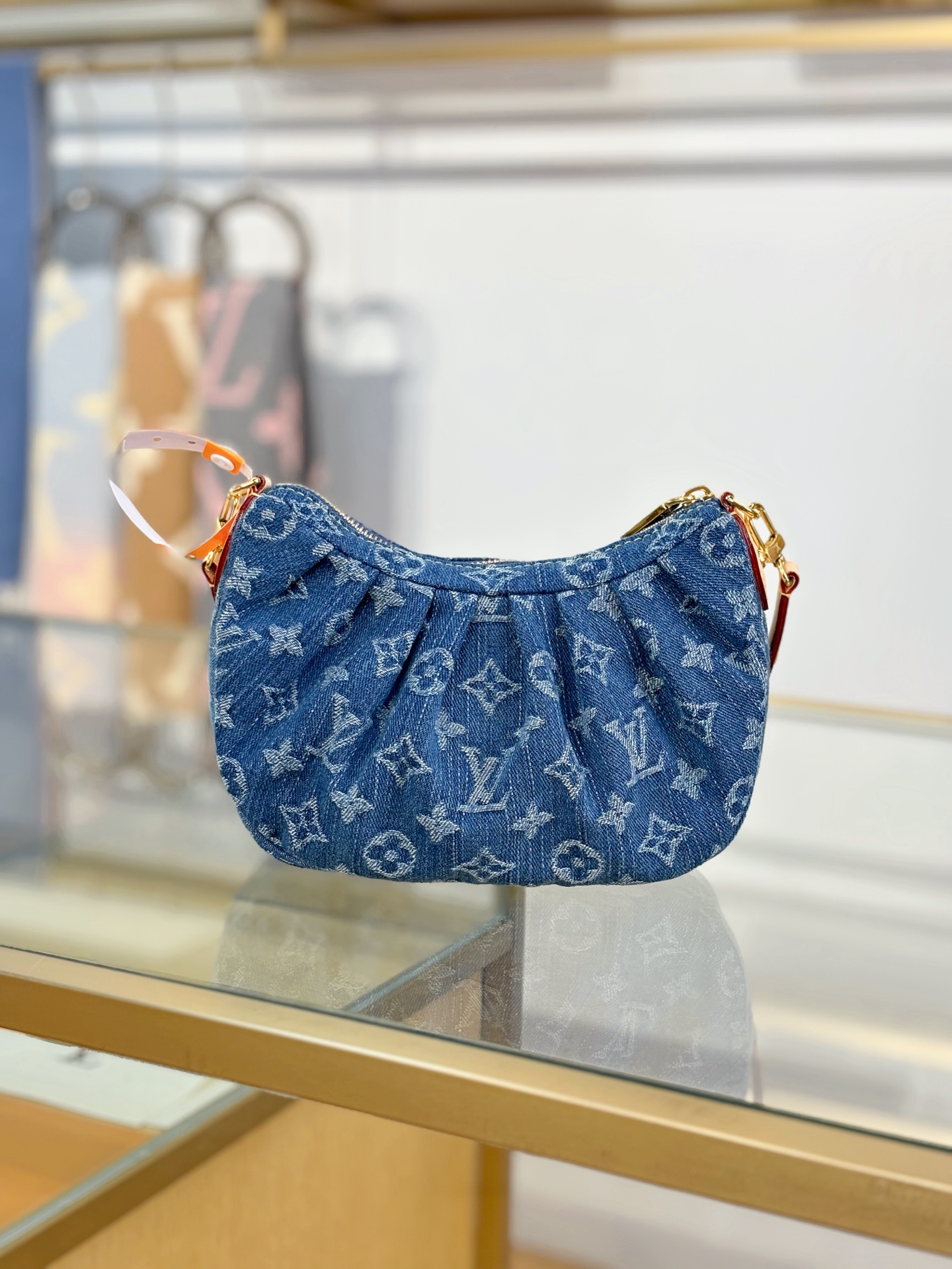 [TOP] Louis Vuitton LV Pochette Valley handbag 21x15x7cm - Blue