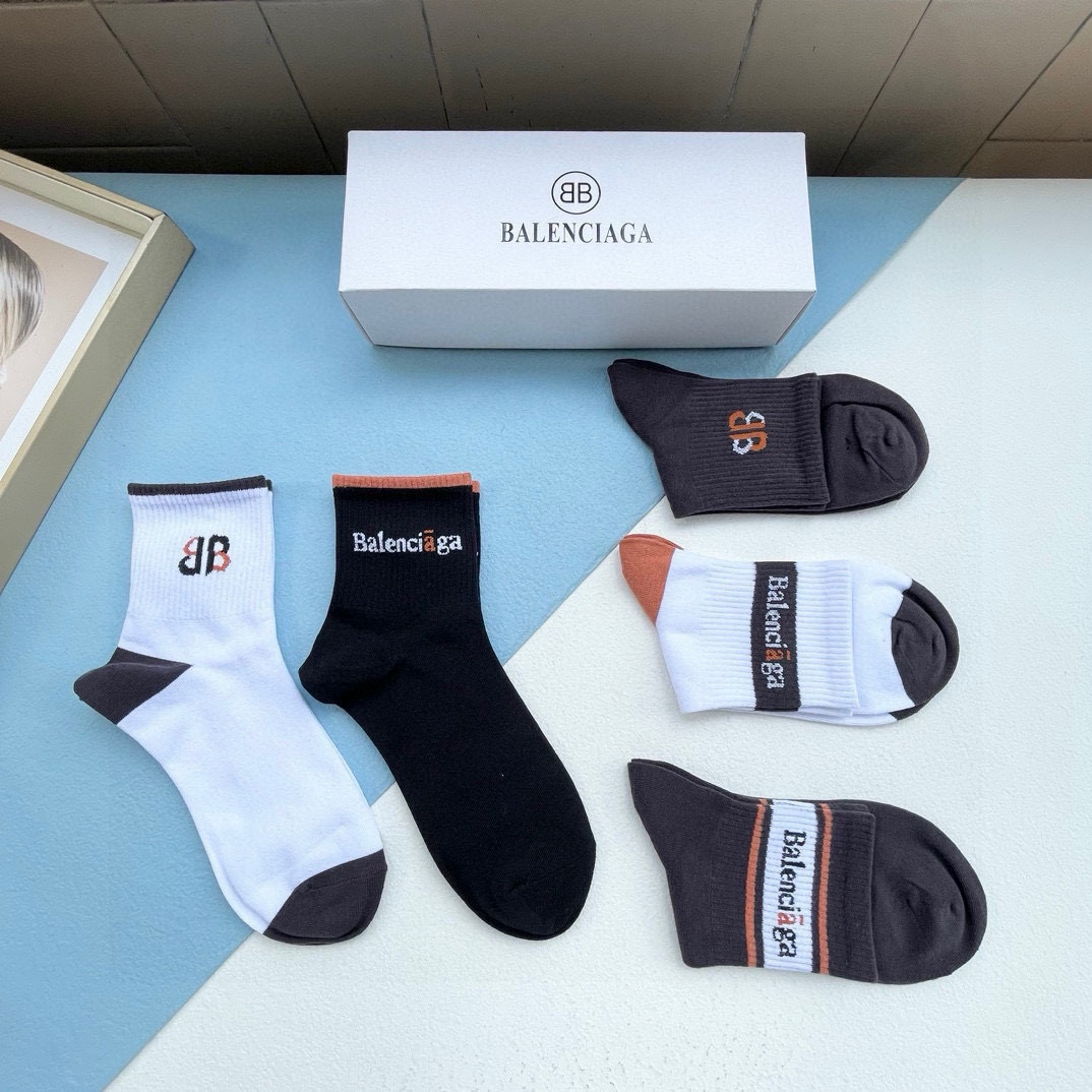 [TOP] BALENCIAGA Socks - 5 Pieces as a Set