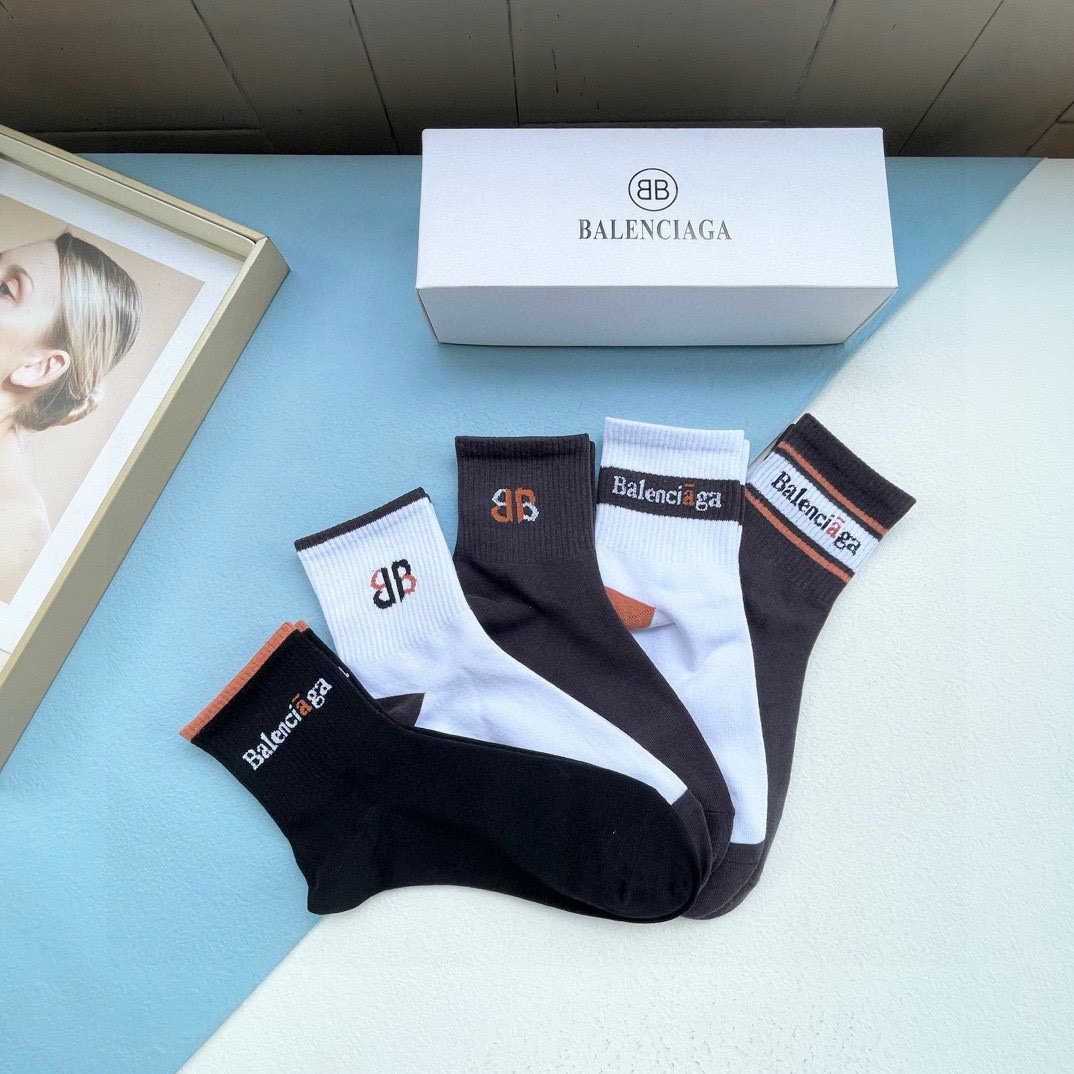 [TOP] BALENCIAGA Socks - 5 Pieces as a Set