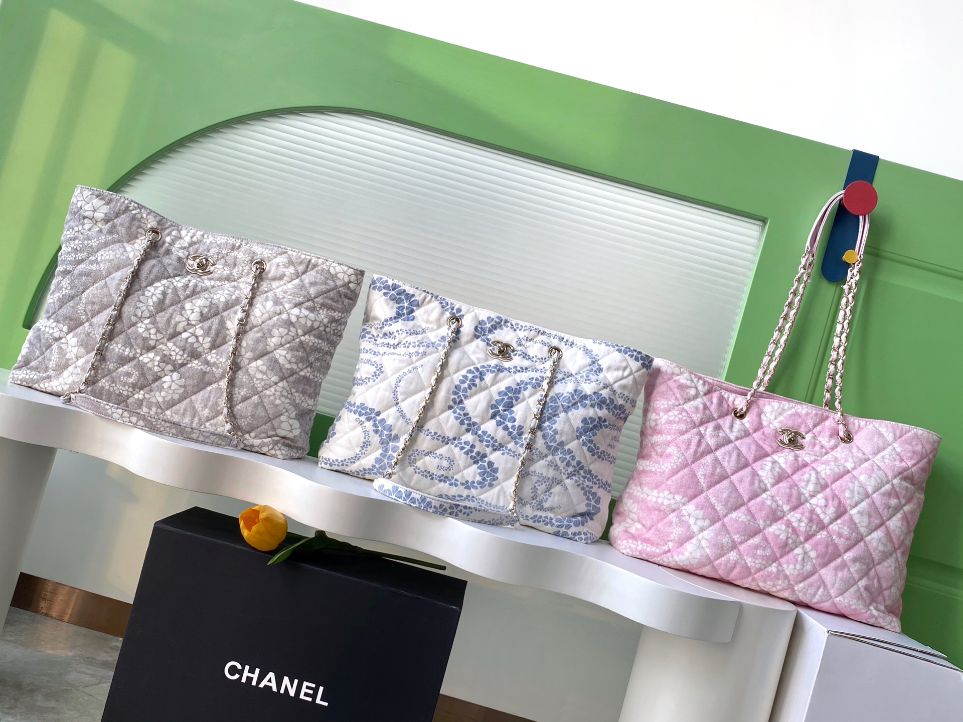[TOP] CHANEL Beach Bag 28.5-37-13 cm - 3 Colors