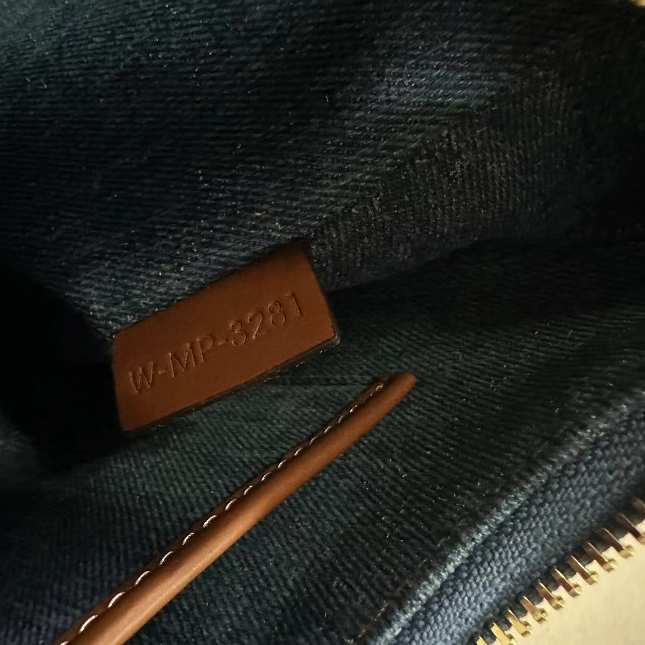 [TOP] CELINE Ava Bag 23x13.5x6cm - Denim Blue