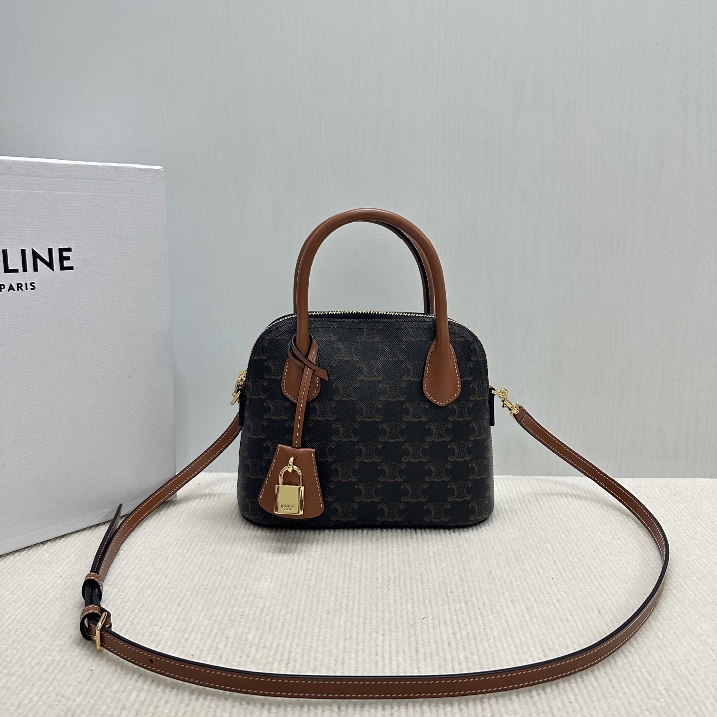 [TOP] CELINE Teen Honorine Bag 22x17.5x9.5cm - Brown