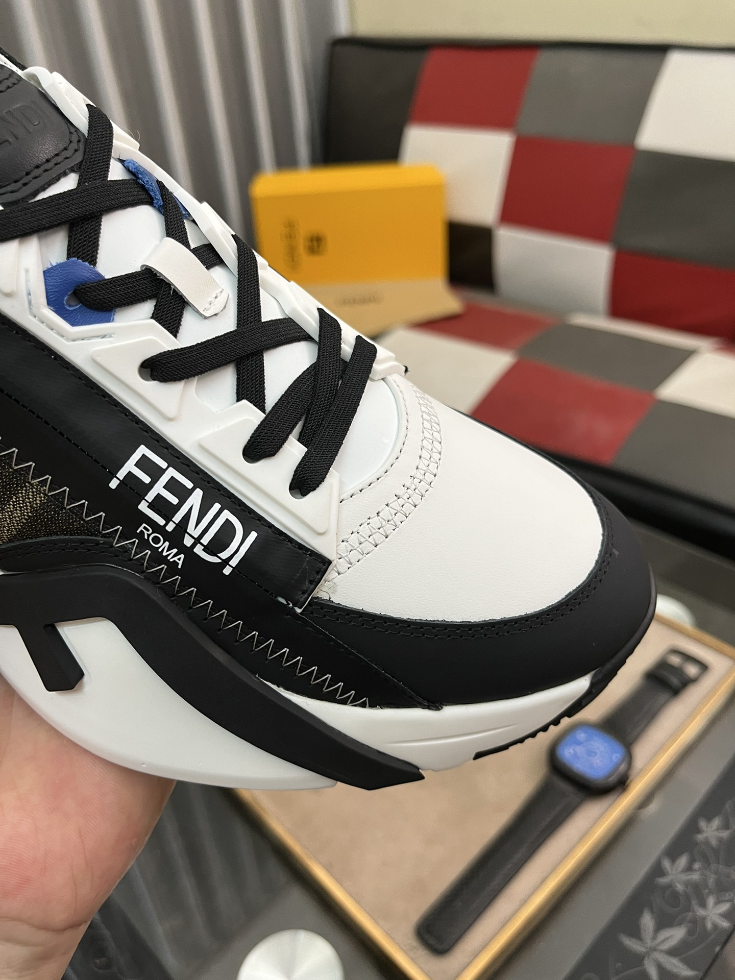 [TOP] FENDI Men's Casual Shoes - 4 Colour