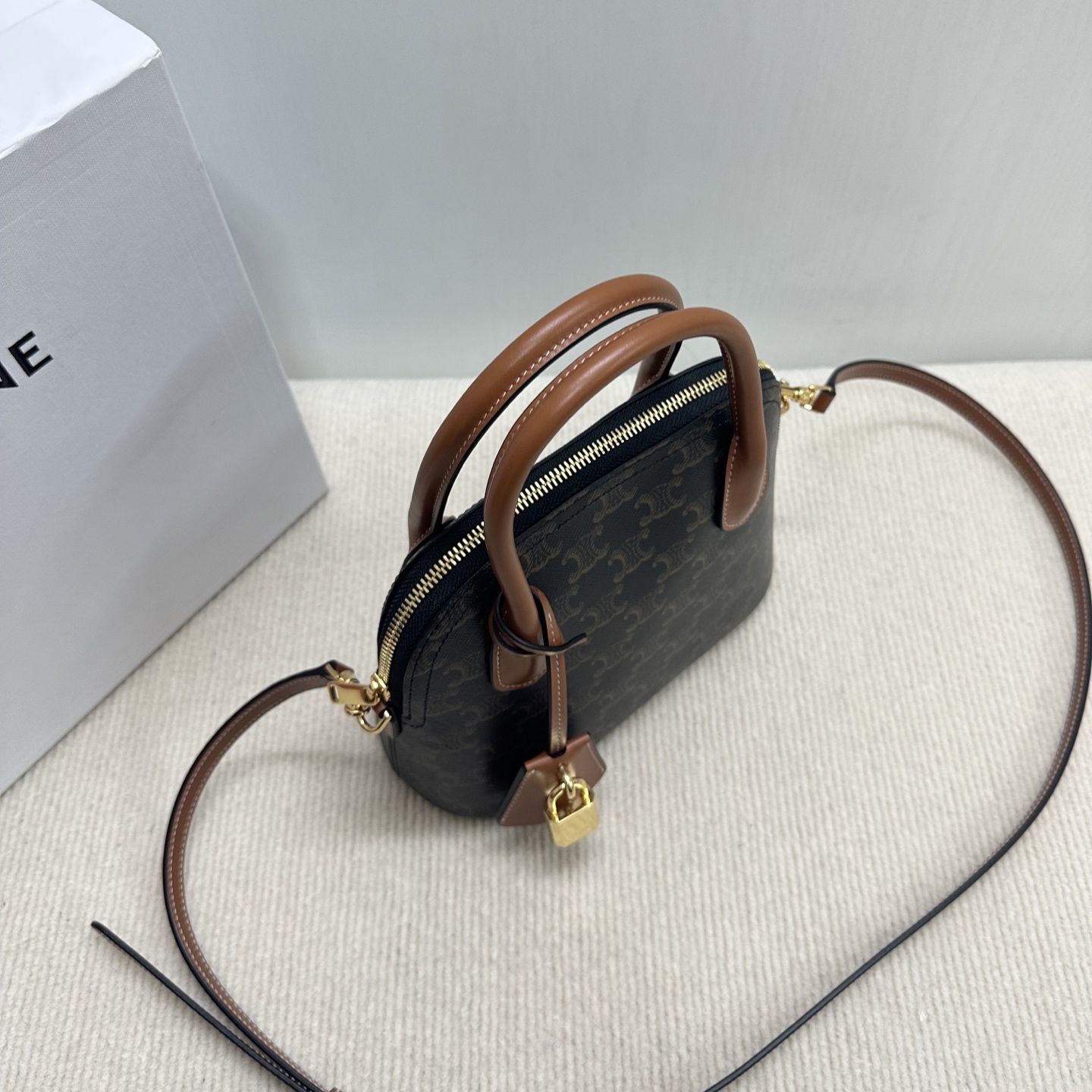 [TOP] CELINE Teen Honorine Bag 22x17.5x9.5cm - Brown