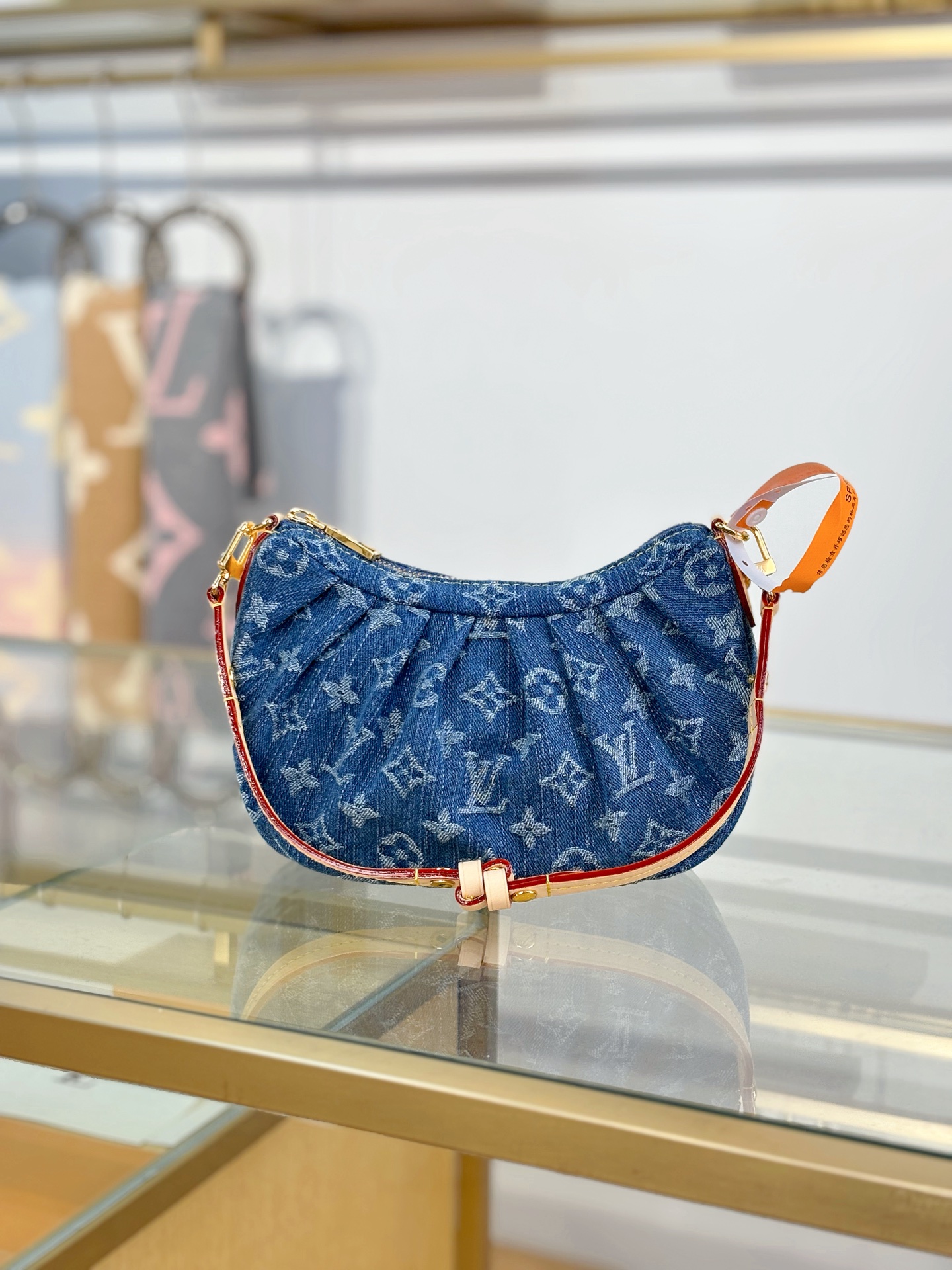 [TOP] Louis Vuitton LV Pochette Valley handbag 21x15x7cm - Blue