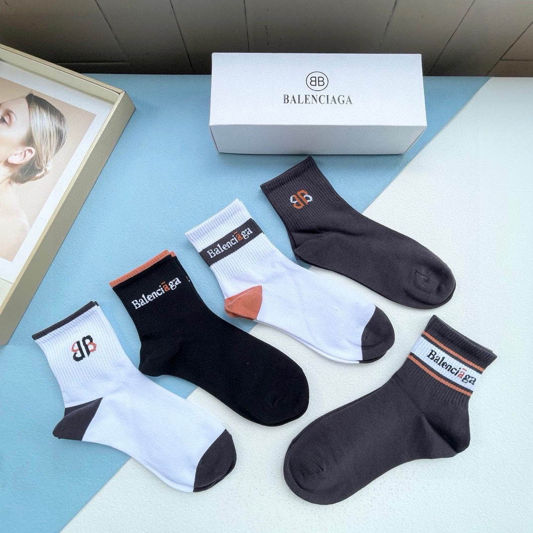 [TOP] BALENCIAGA Socks - 5 Pieces as a Set