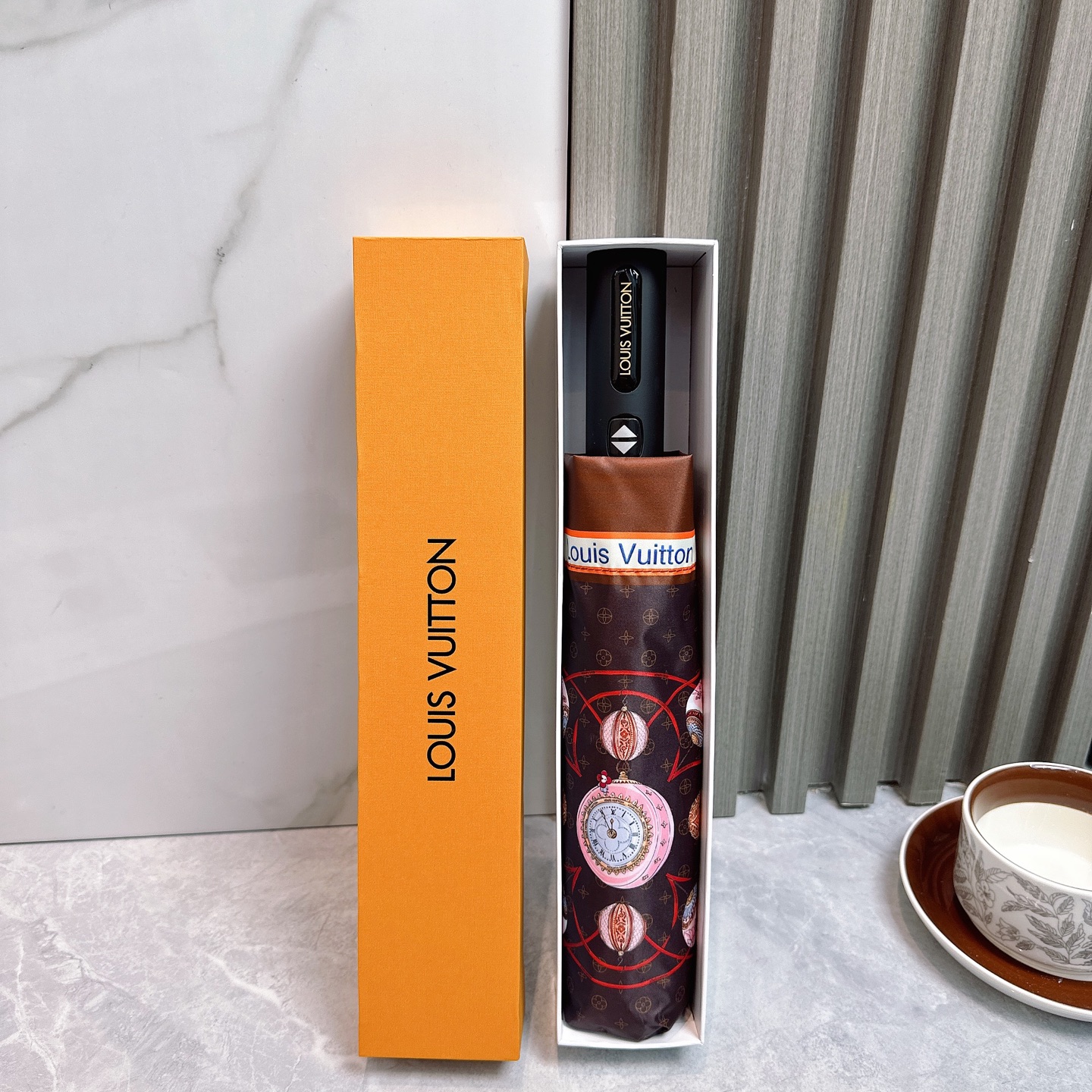 [TOP] Louis Vuitton LV Umbrella - 2 Colors