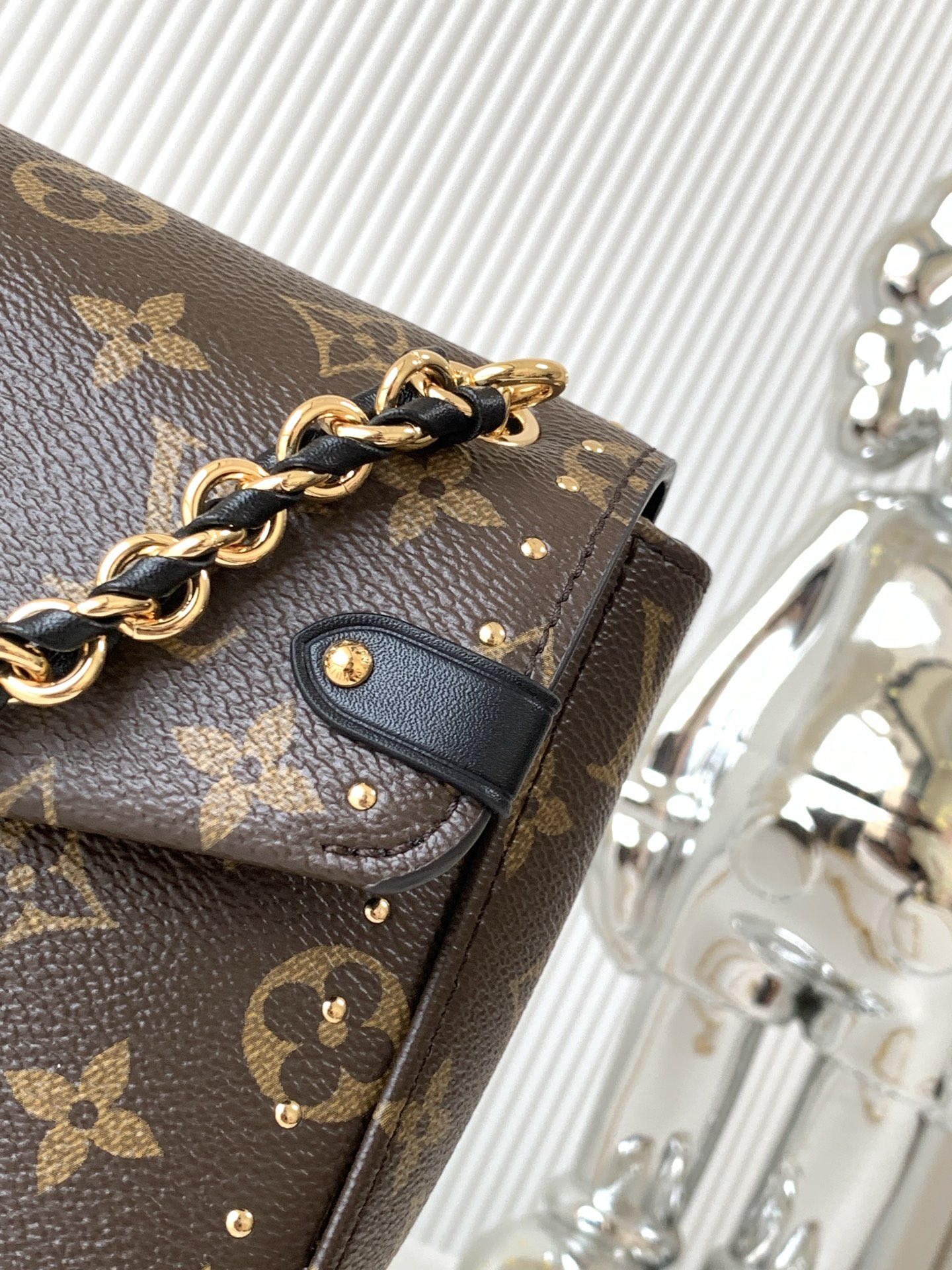 [TOP] Louis Vuitton LV Trunk Bag Monogram 27*8*16CM - Brown