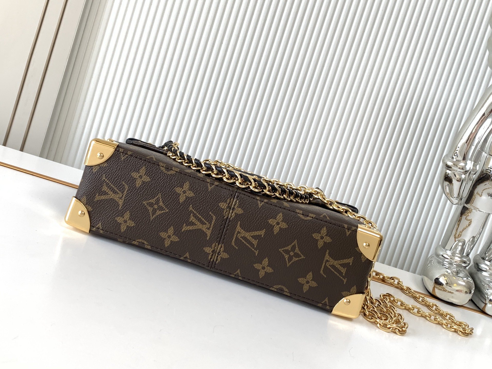 [TOP] Louis Vuitton LV Trunk Bag Monogram 27*8*16CM - Brown