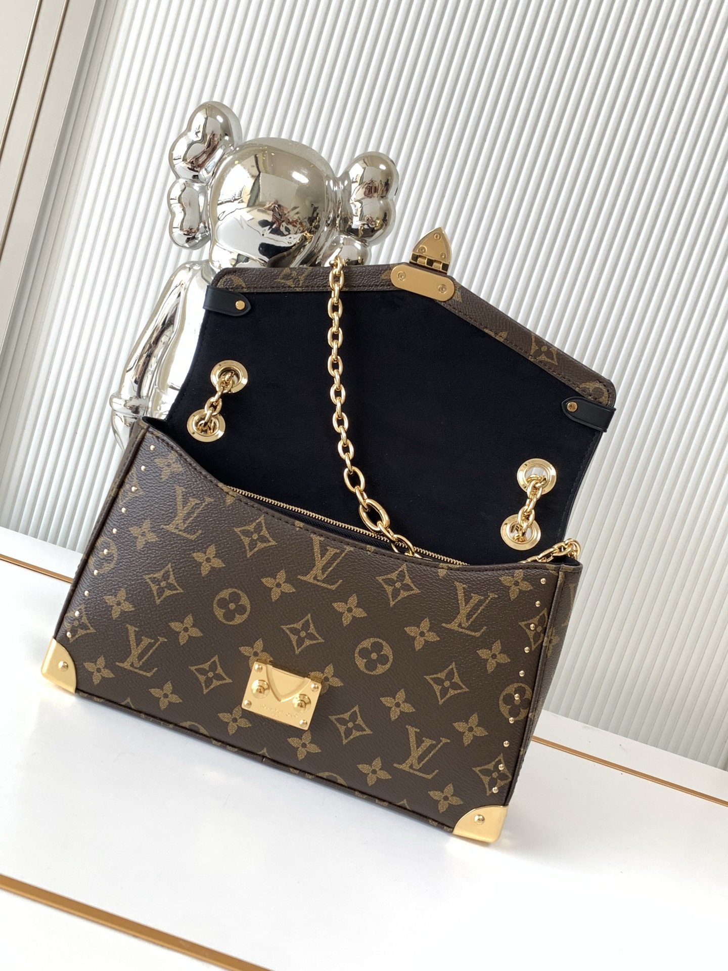[TOP] Louis Vuitton LV Trunk Bag Monogram 27*8*16CM - Brown