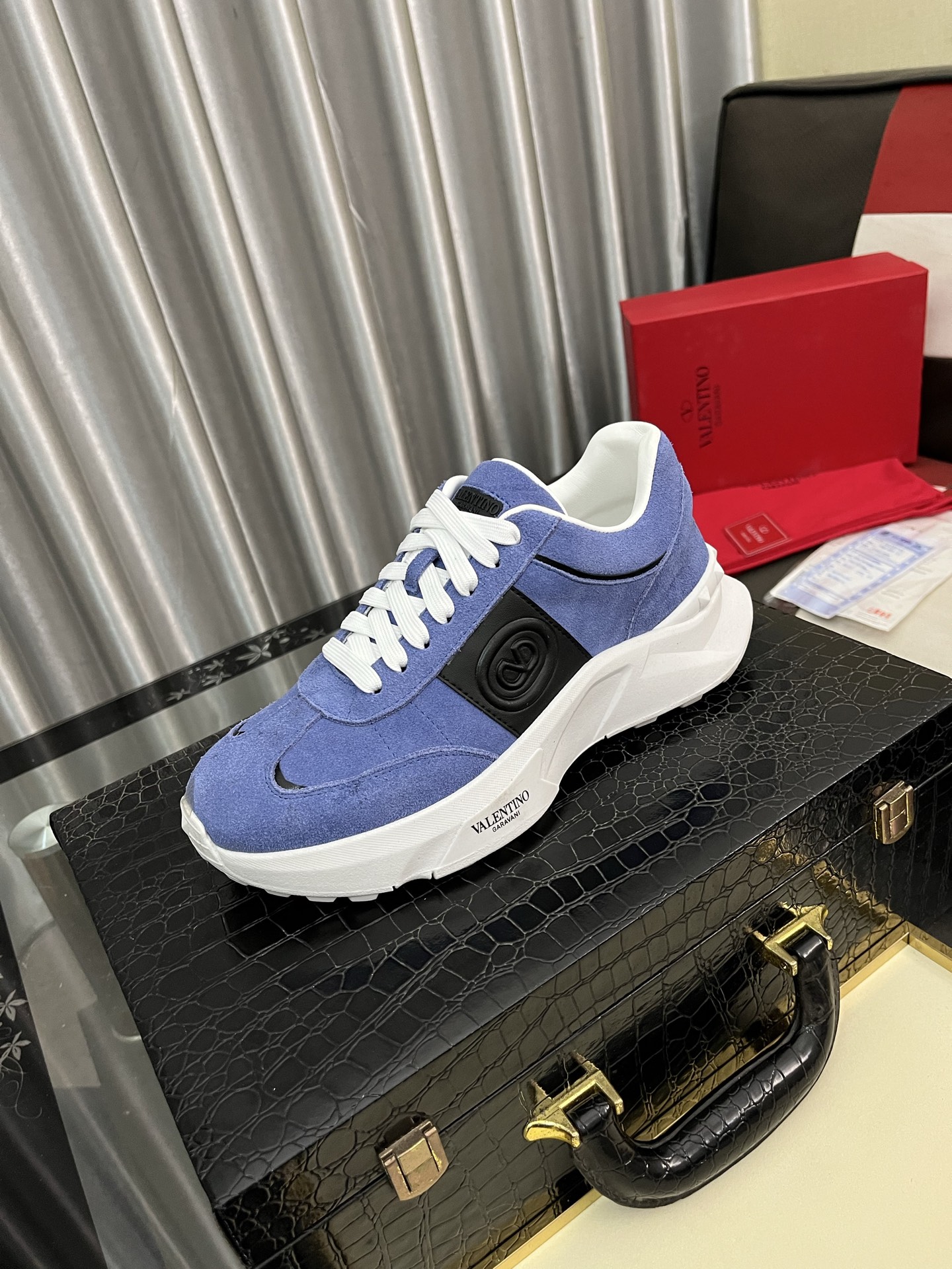 [TOP] VALENTINO Men's Casual Sports Shoes - 3 Colors