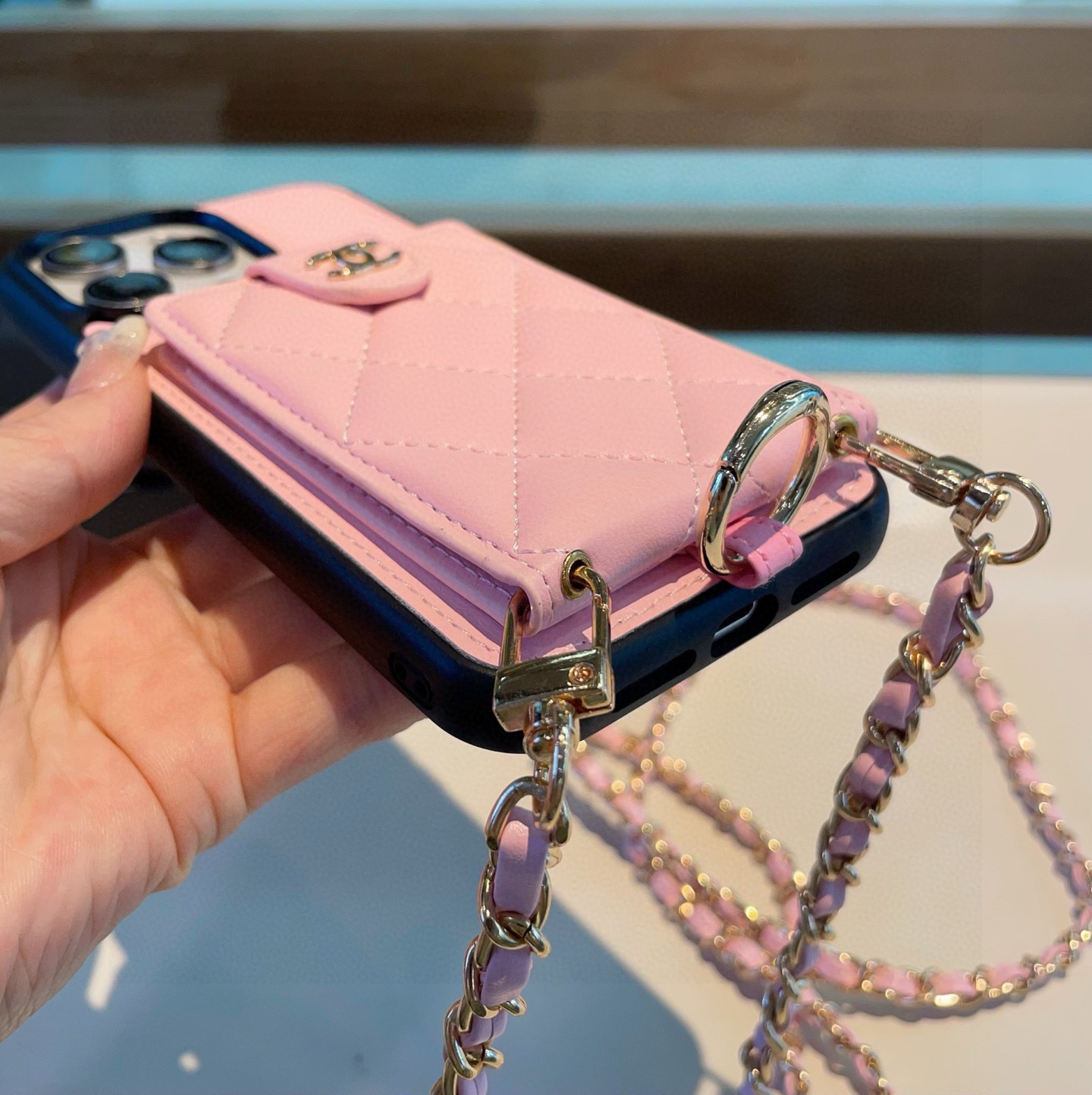 [TOP] CHANEL Iphone Case - 2 Colors - 711 Luxury