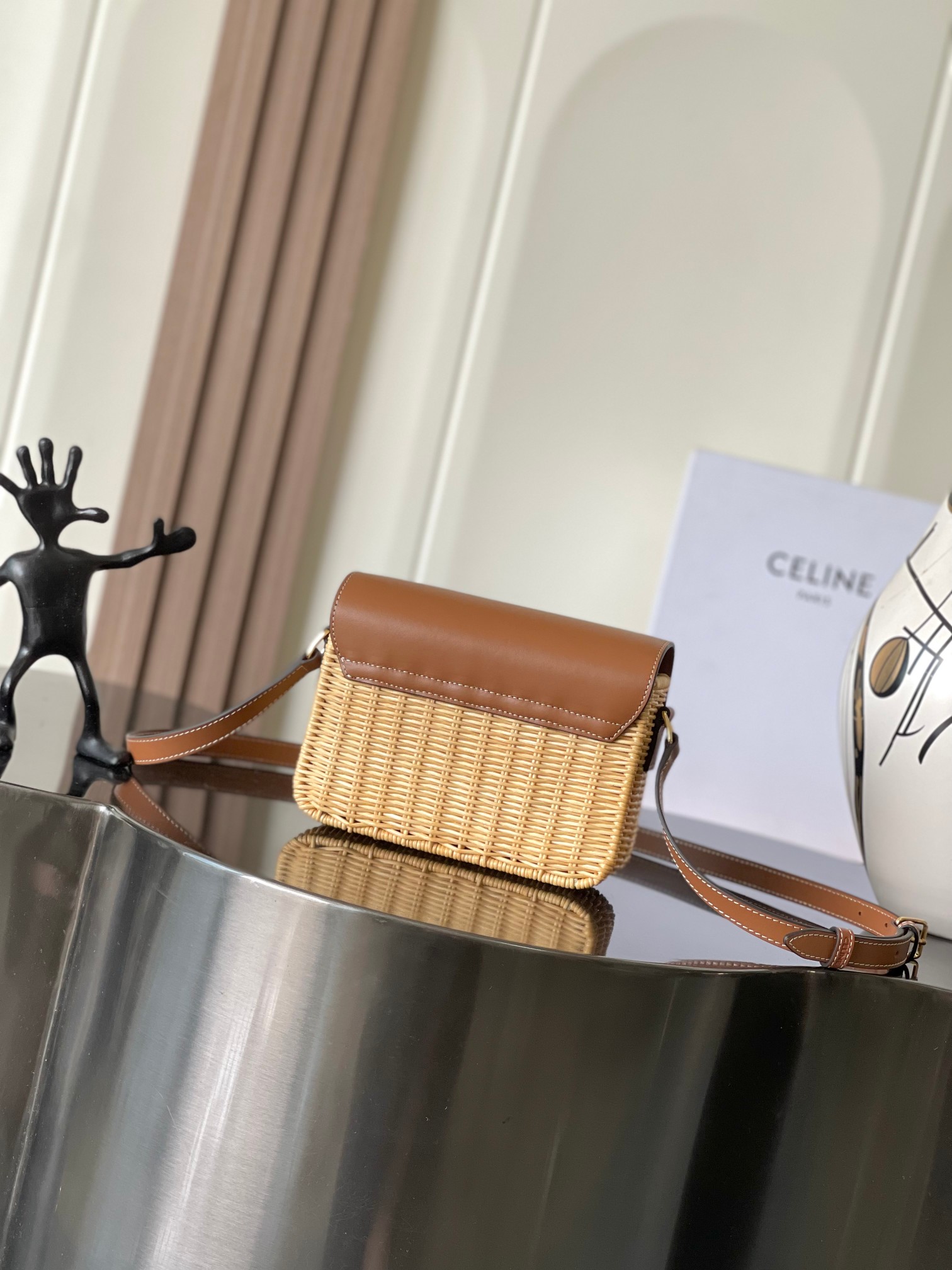 [TOP] CELINE Triomphe Bag Woven Rattan / Calfskin 18.5x13x6cm - Brown