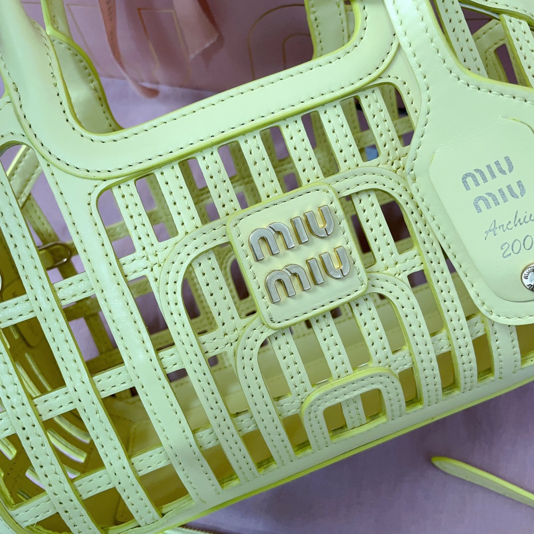 [TOP] Miu Miu Basket Bag 24 X12.5 X 9 cm - 3 Colour