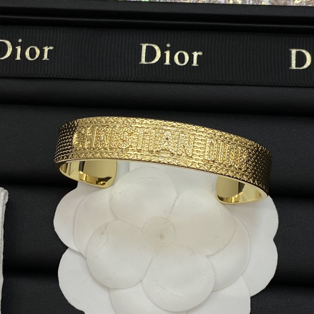 [TOP] Christian Dior Bracelet - Gold