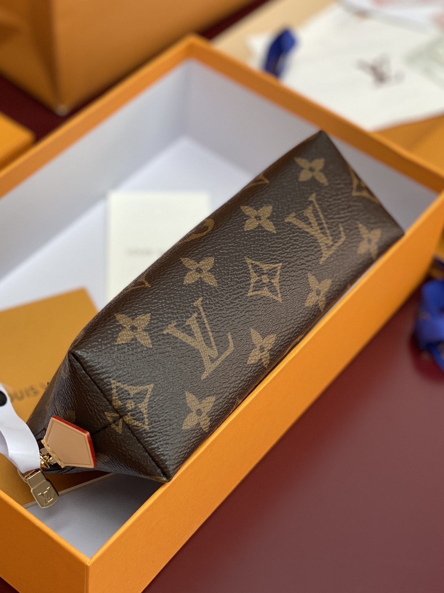 [TOP] Louis Vuitton LV Cosmetic Bag Monogram with Cherry Pattern 12x6x19cm  - Brown