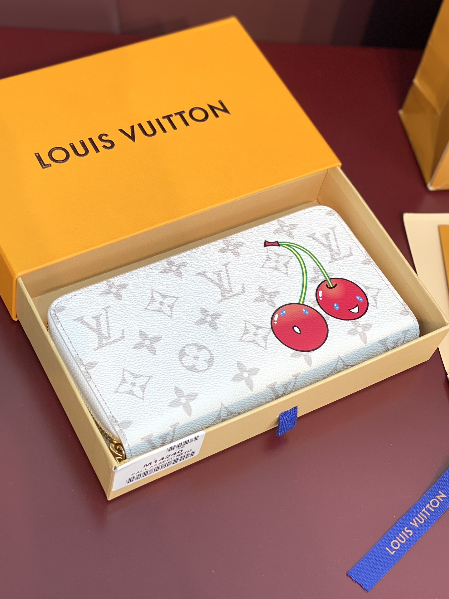 [TOP] Louis Vuitton LV Zip Wallet with Cherry Pattern 19.5x10.5x2.5cm - White